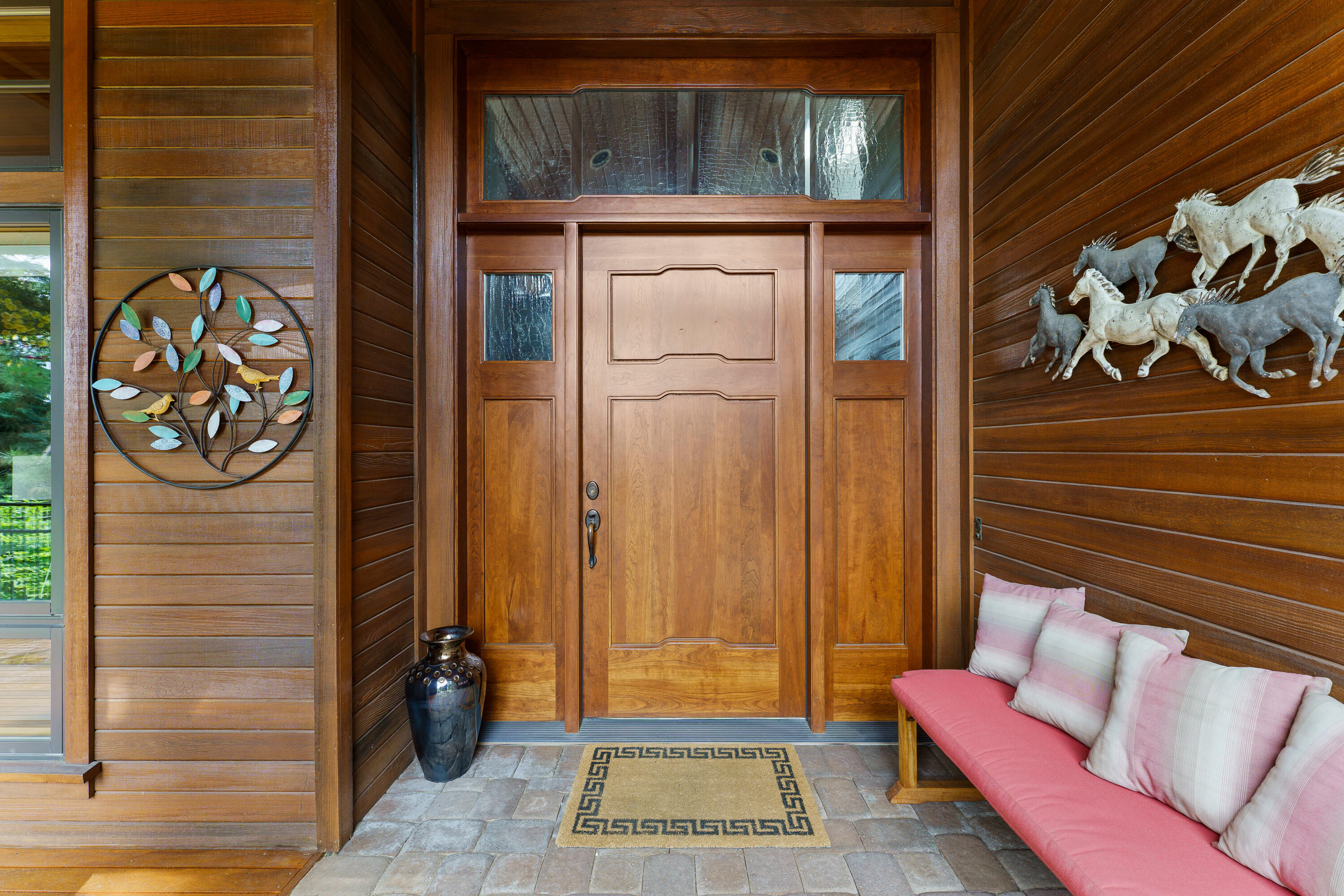 2537 NW Champion Circle