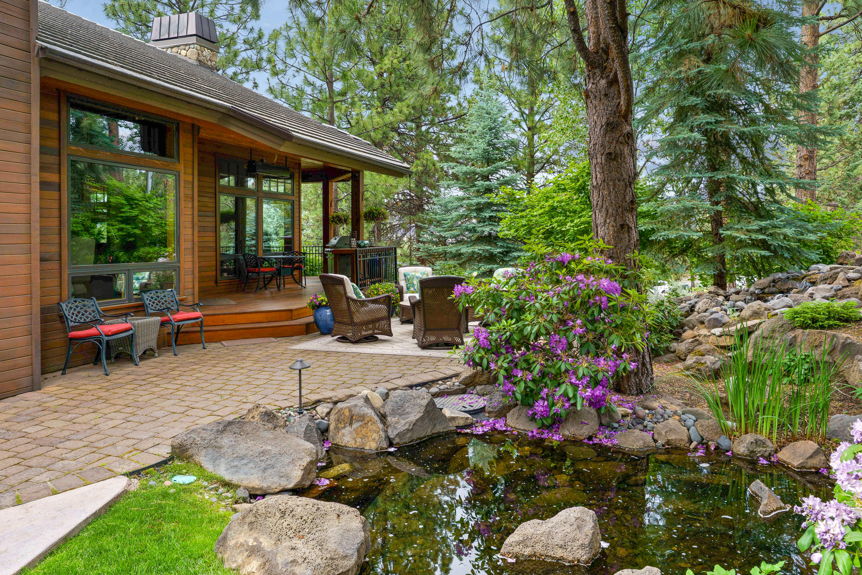 2537 NW Champion Circle