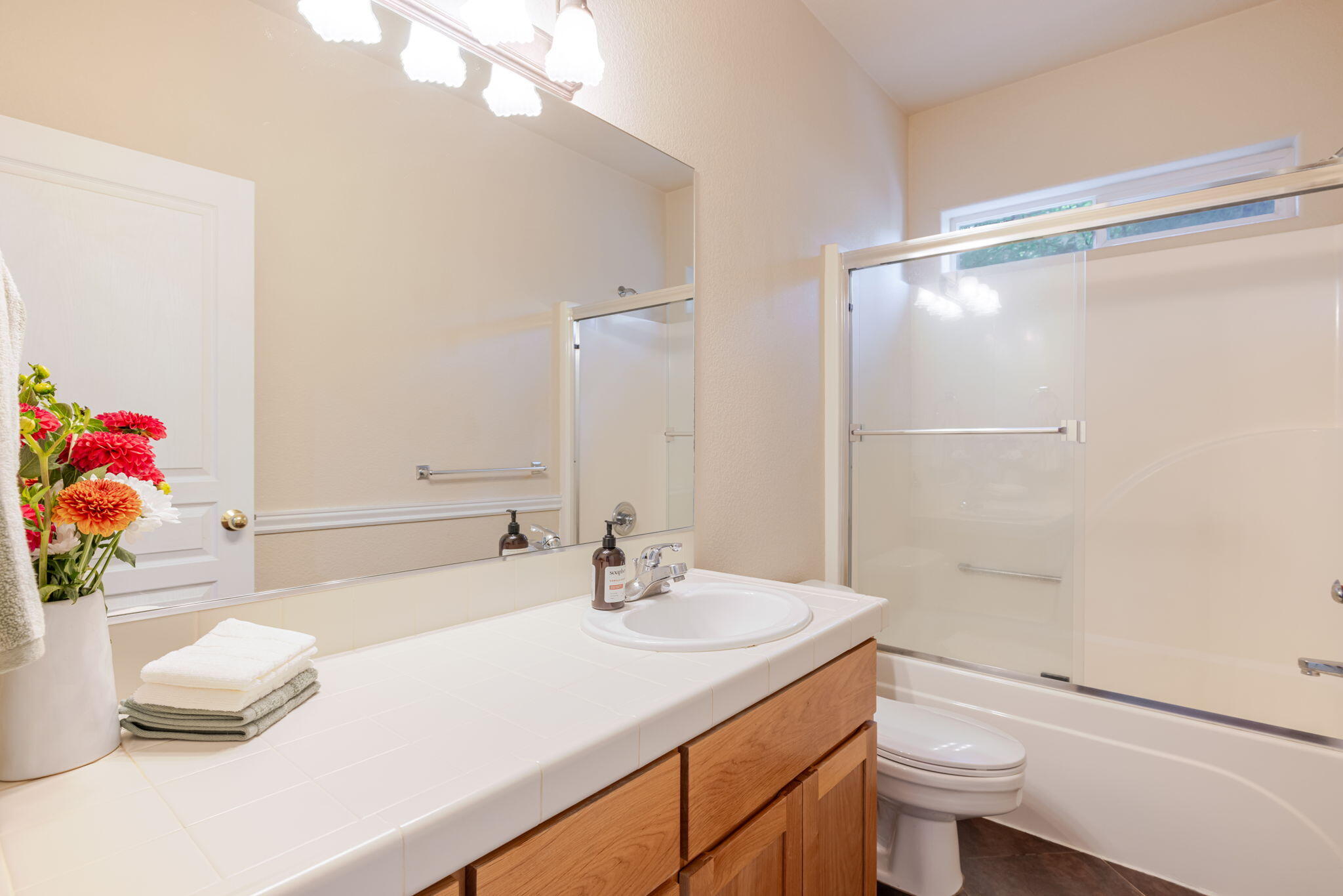 3138 NW Colonial Drive