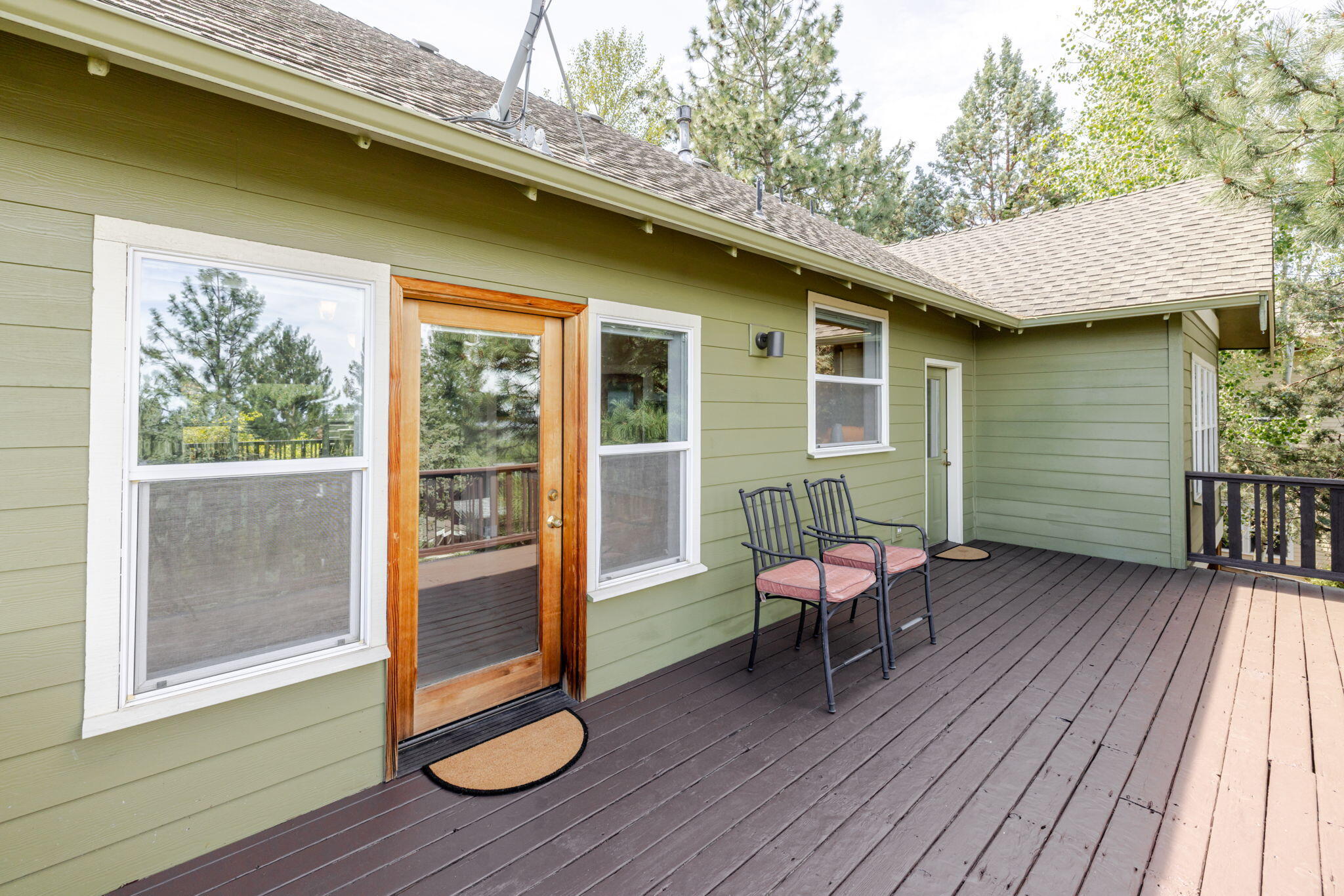 3138 NW Colonial Drive