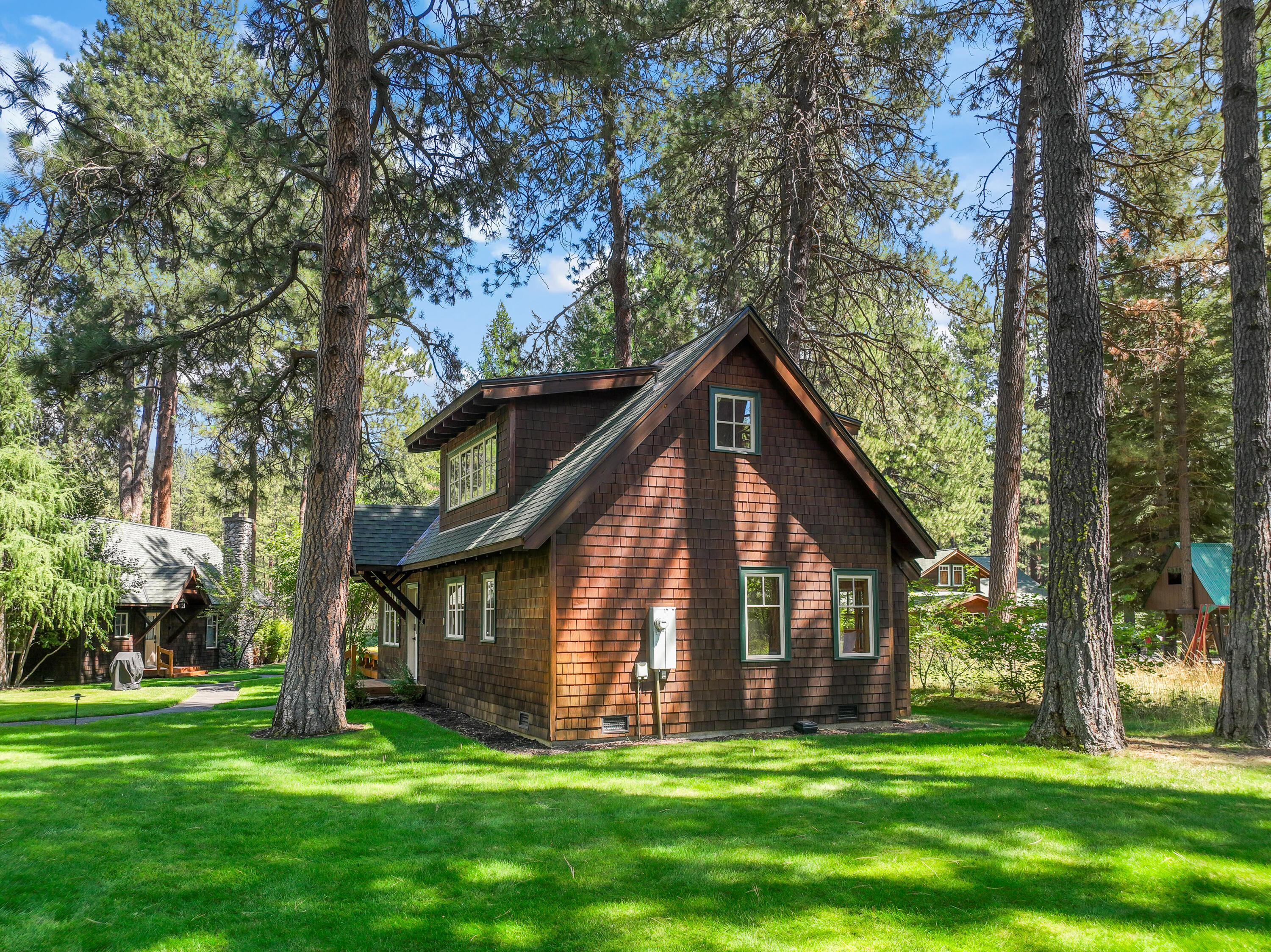 25571 SW Suttle Sherman Road, Cabin 11