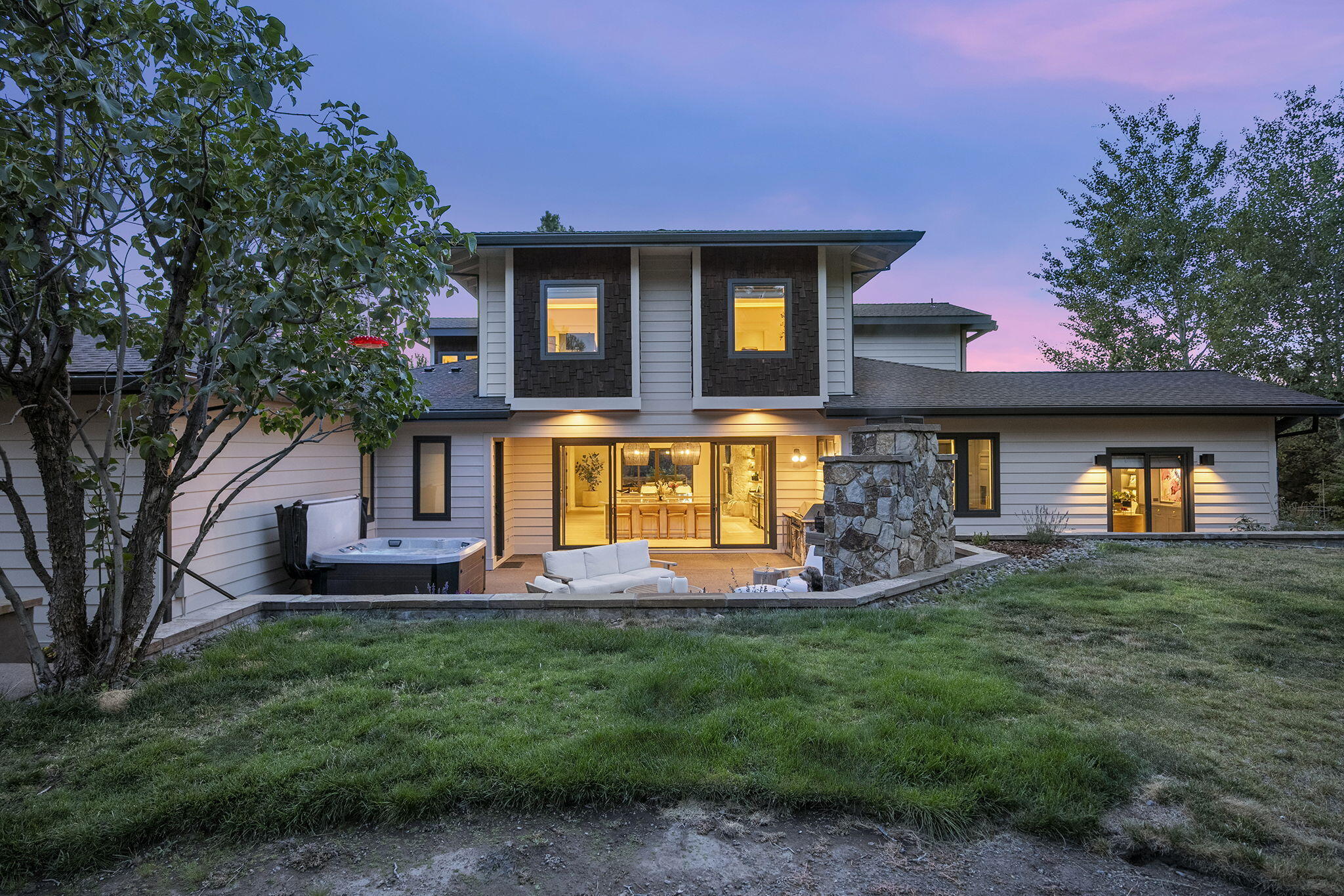 61454 Cultus Lake Court