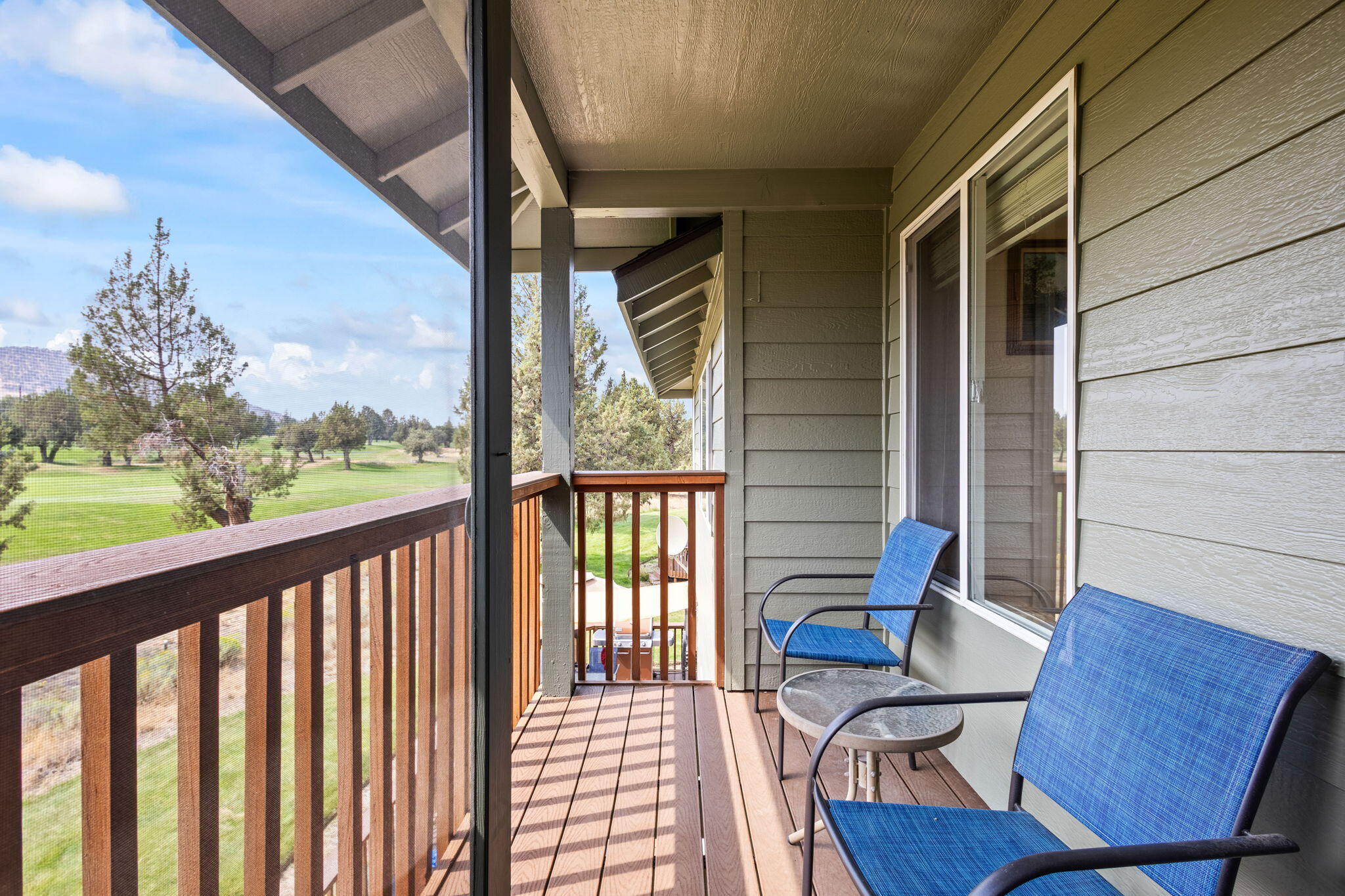 987 Golden Pheasant Drive