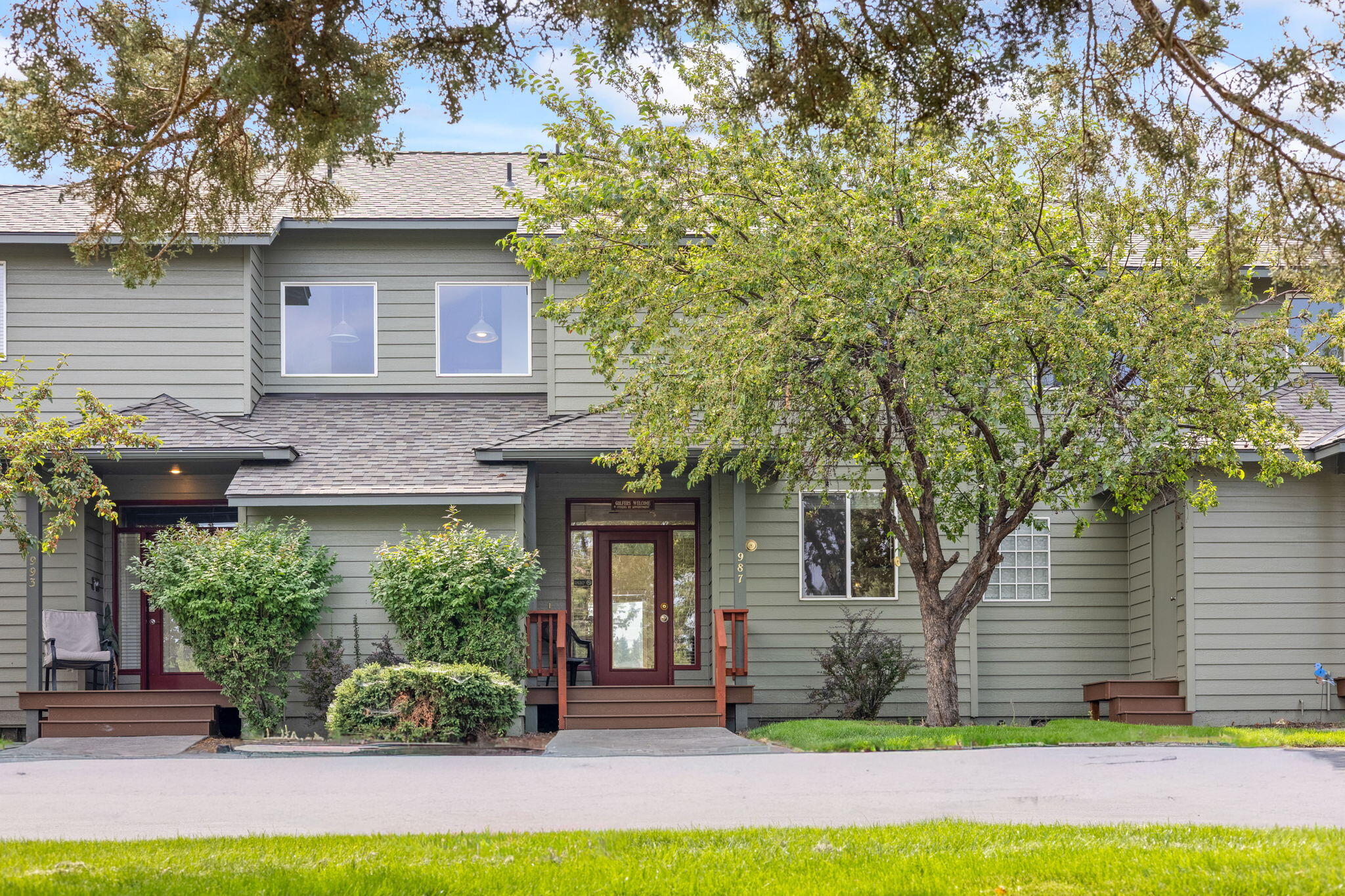 987 Golden Pheasant Drive