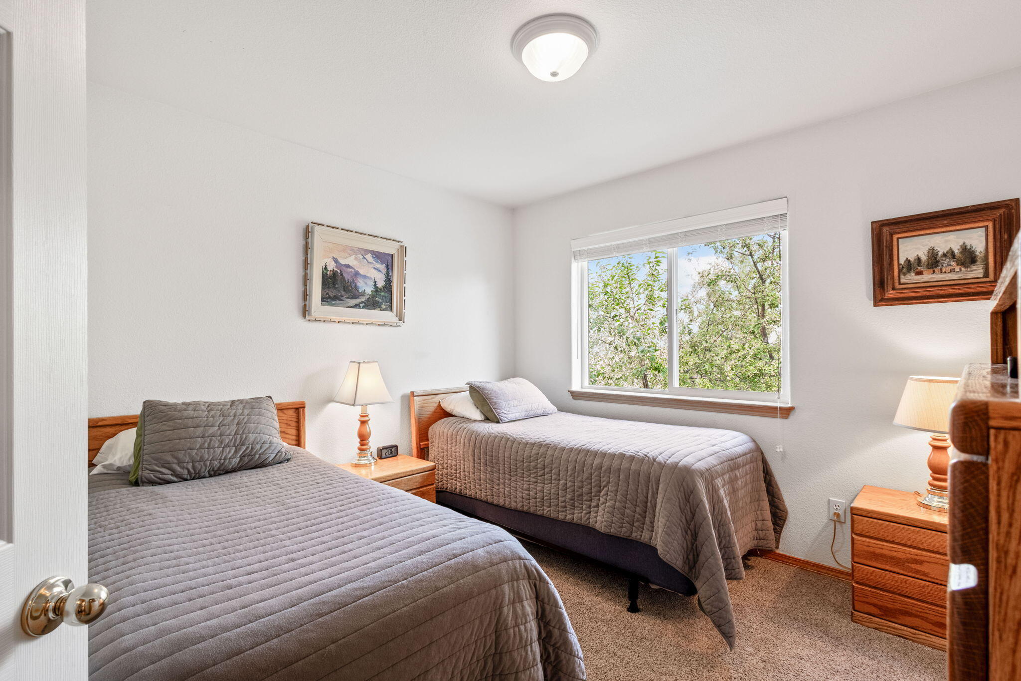 987 Golden Pheasant Drive