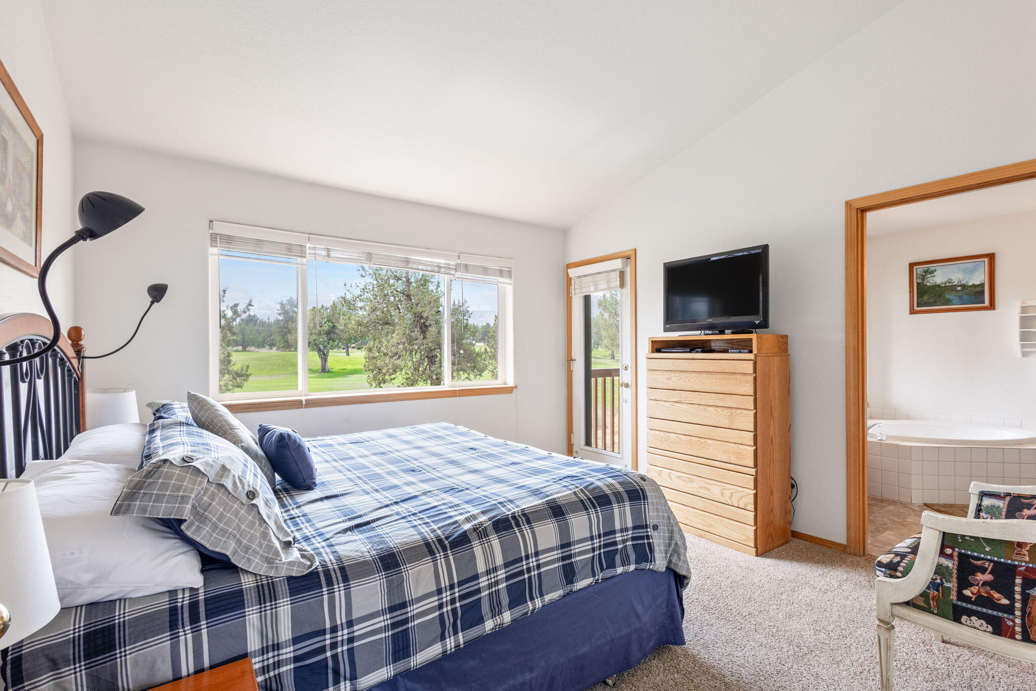 987 Golden Pheasant Drive