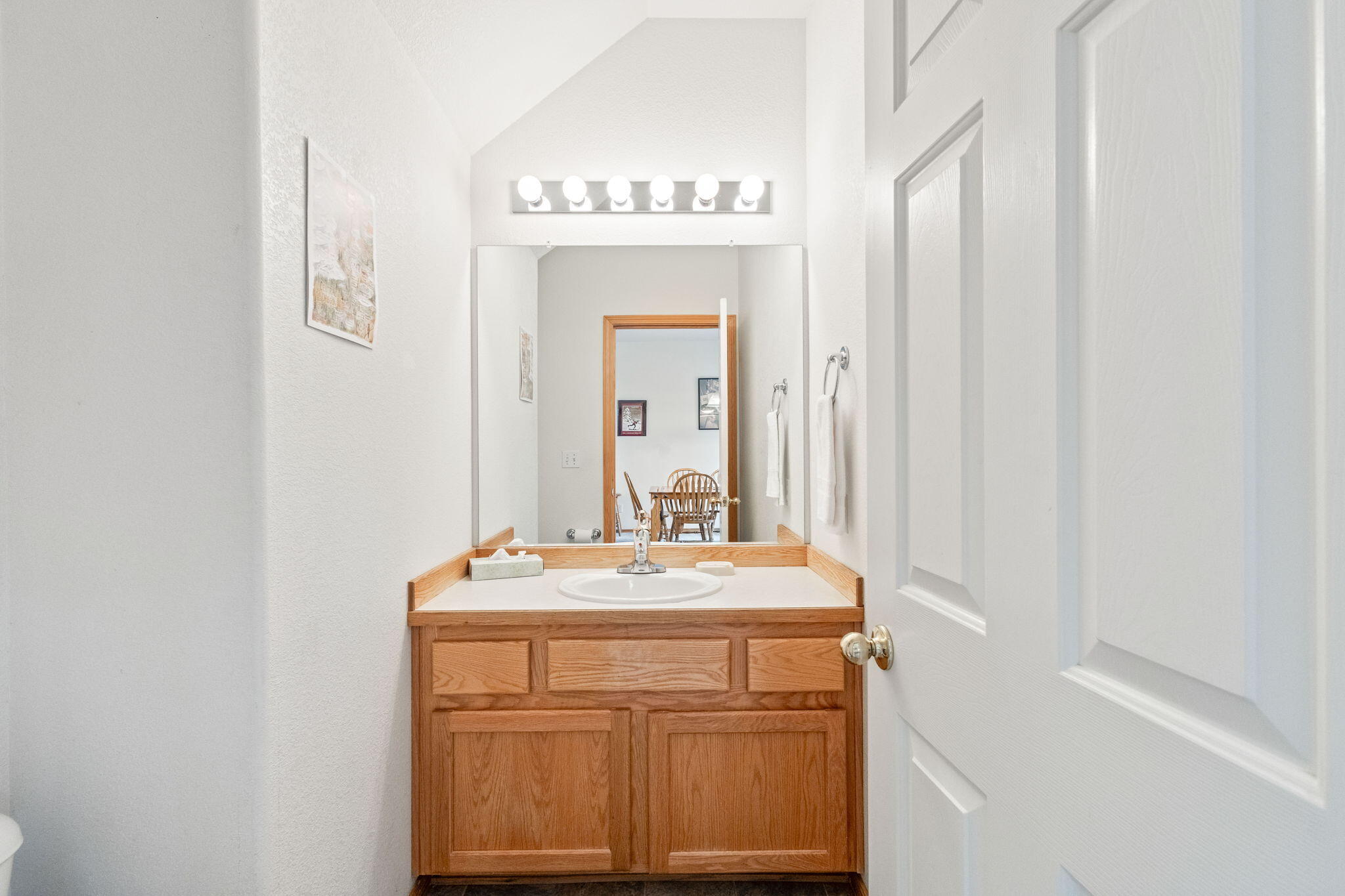 987 Golden Pheasant Drive