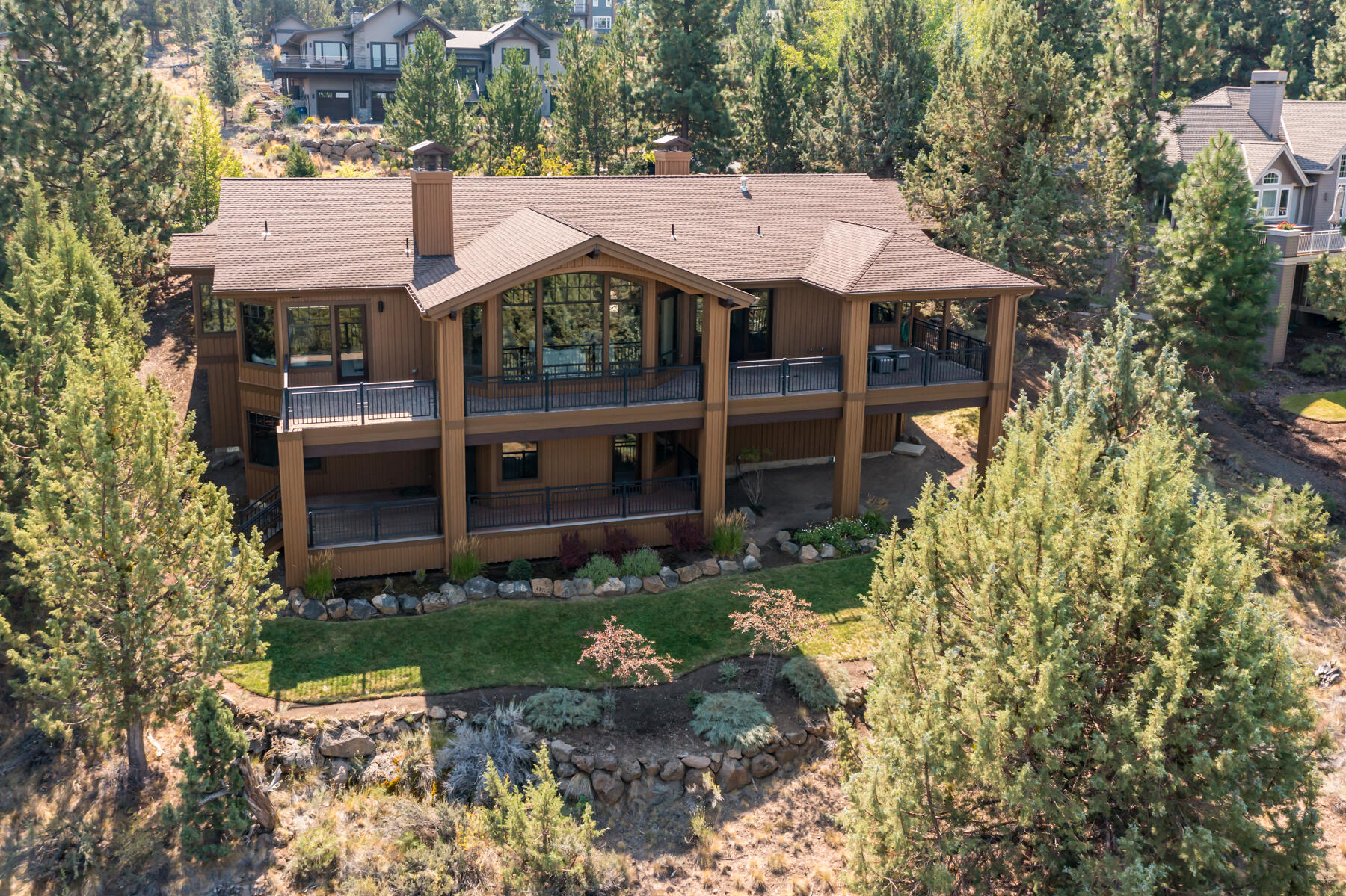 1564 NW Overlook Drive