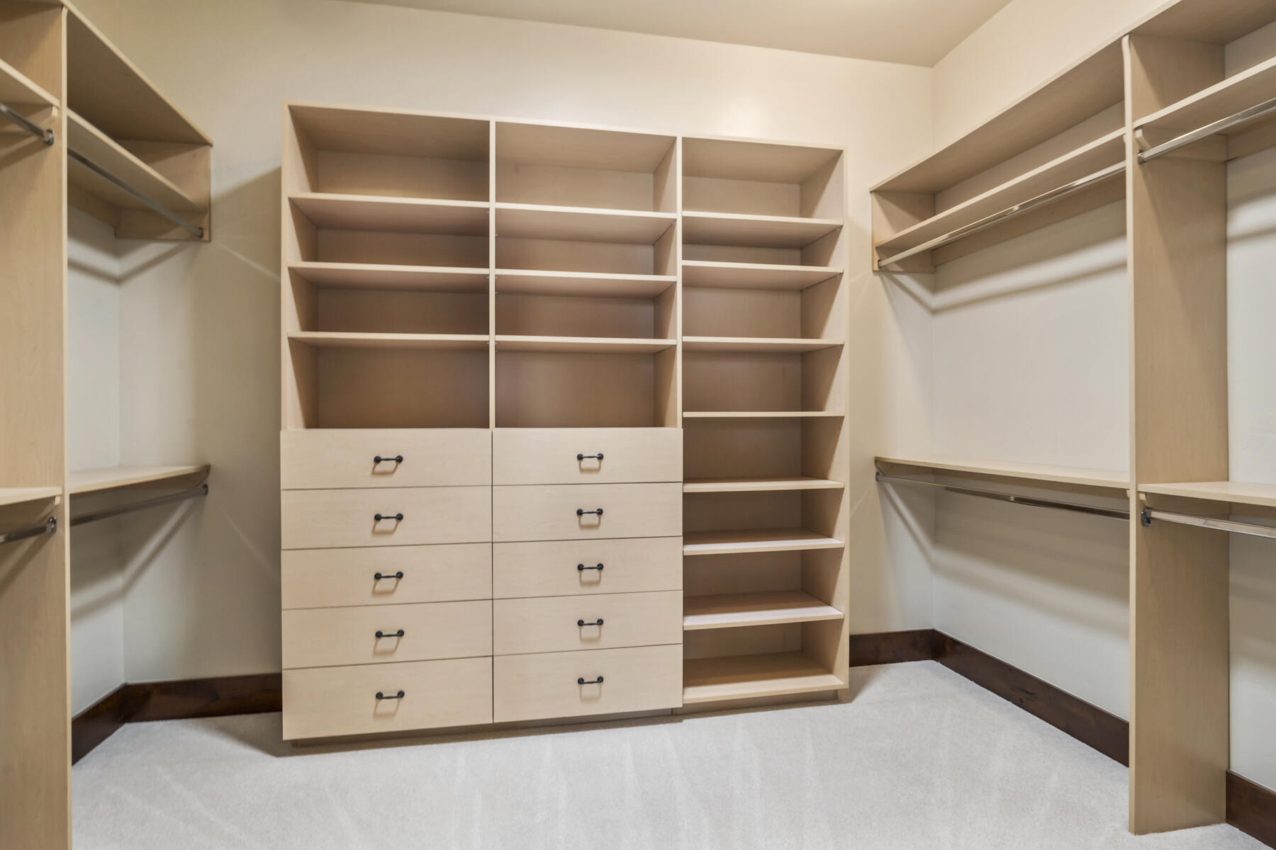 1564 NW Overlook Drive