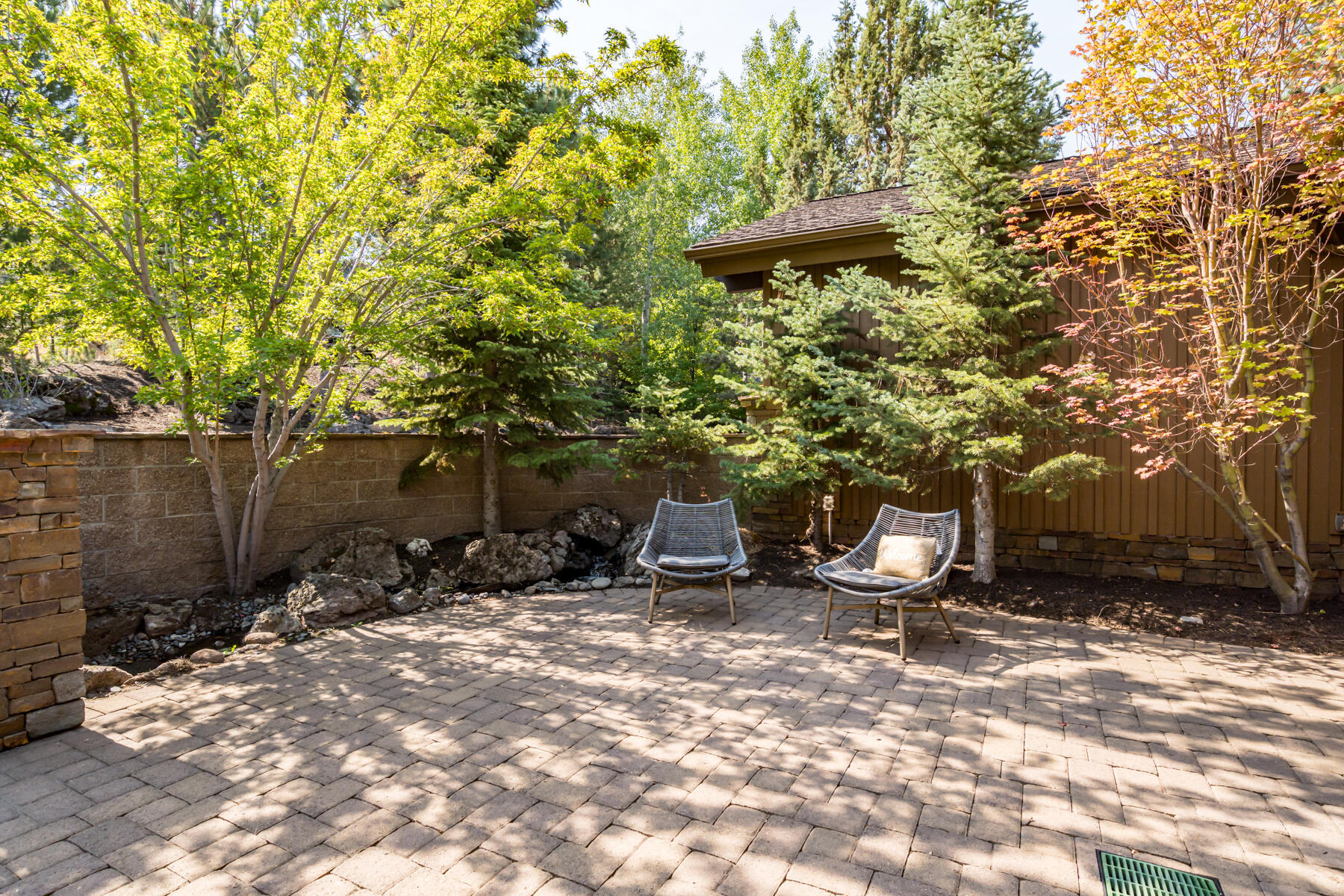 1564 NW Overlook Drive