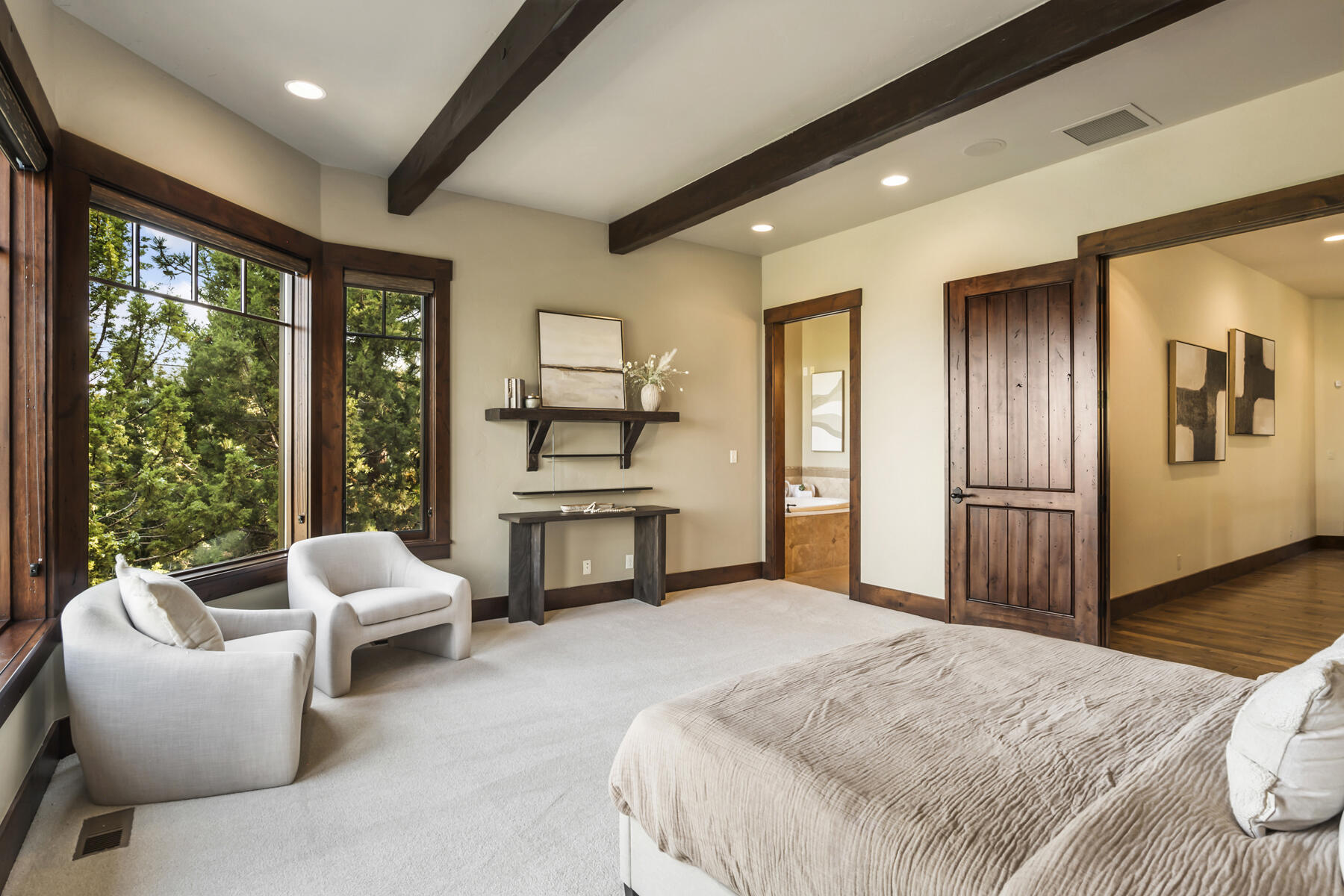 1564 NW Overlook Drive