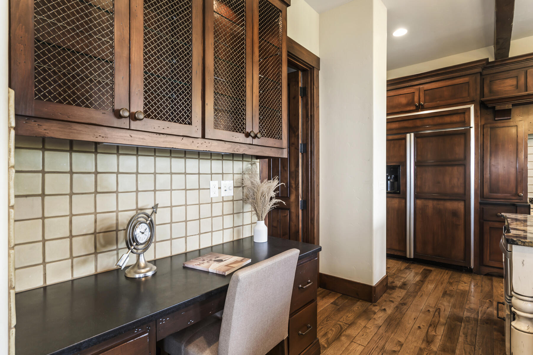 1564 NW Overlook Drive