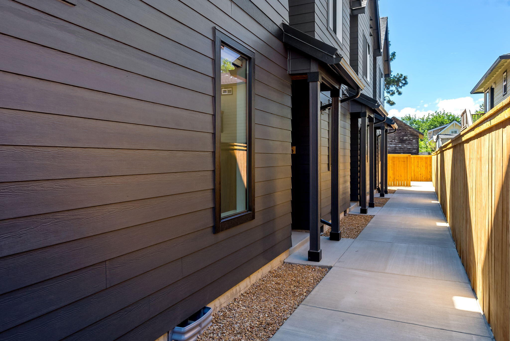 123 NW Broadway Street