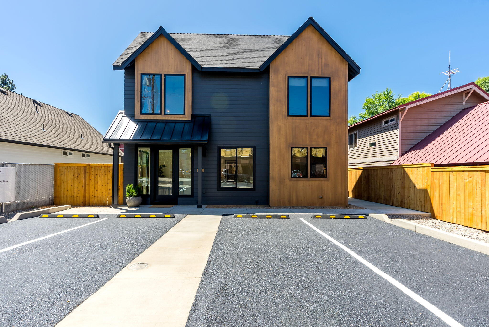 123 NW Broadway Street