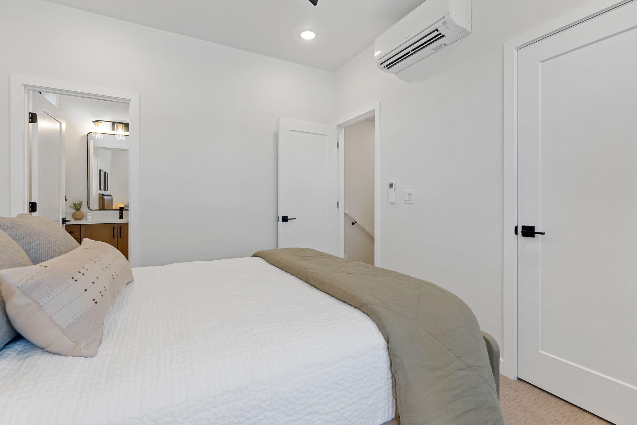 123 NW Broadway Street