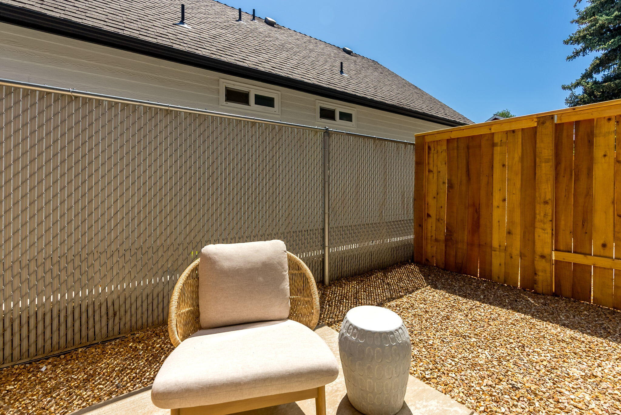 123 NW Broadway Street