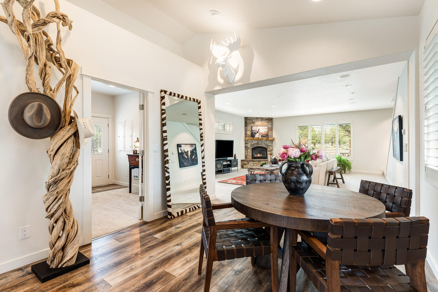 25025 Horse Ridge Frontage Road