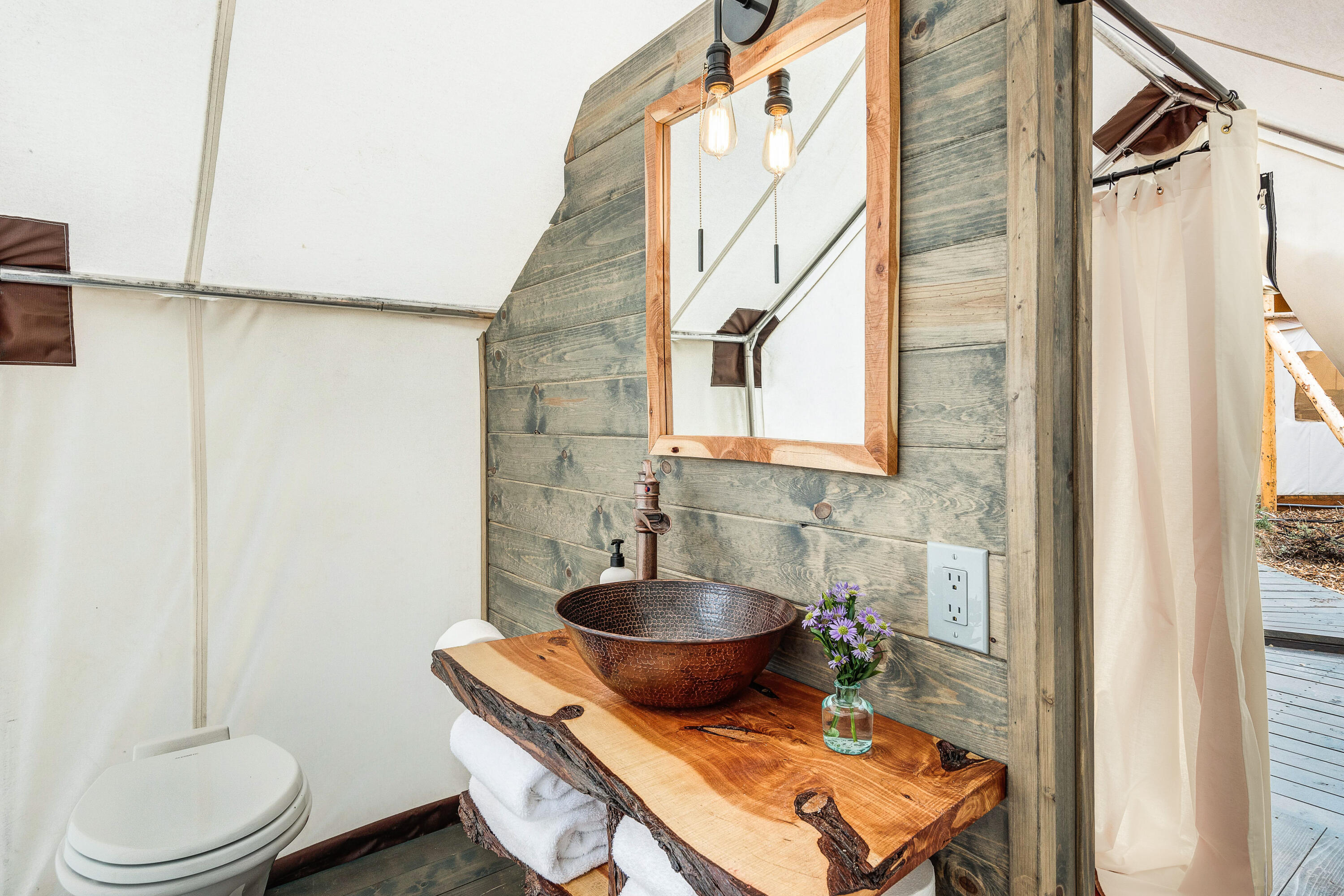 25025 Horse Ridge Frontage Road