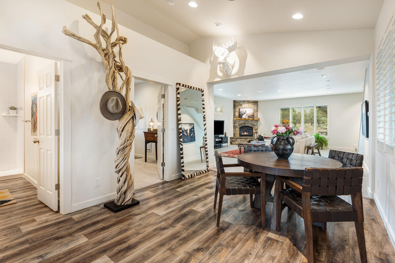 25025 Horse Ridge Frontage Road