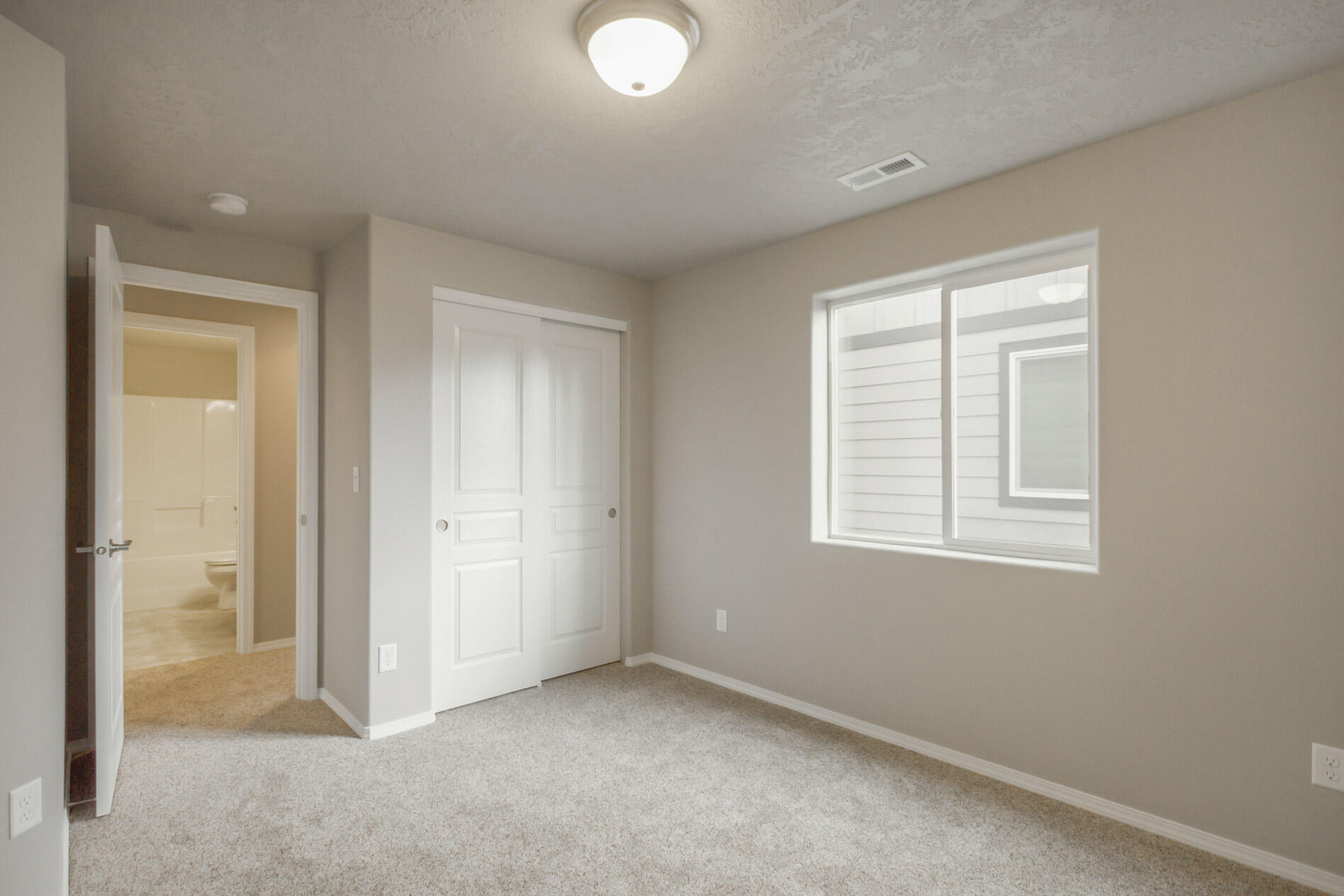 62013 NE Nates Place