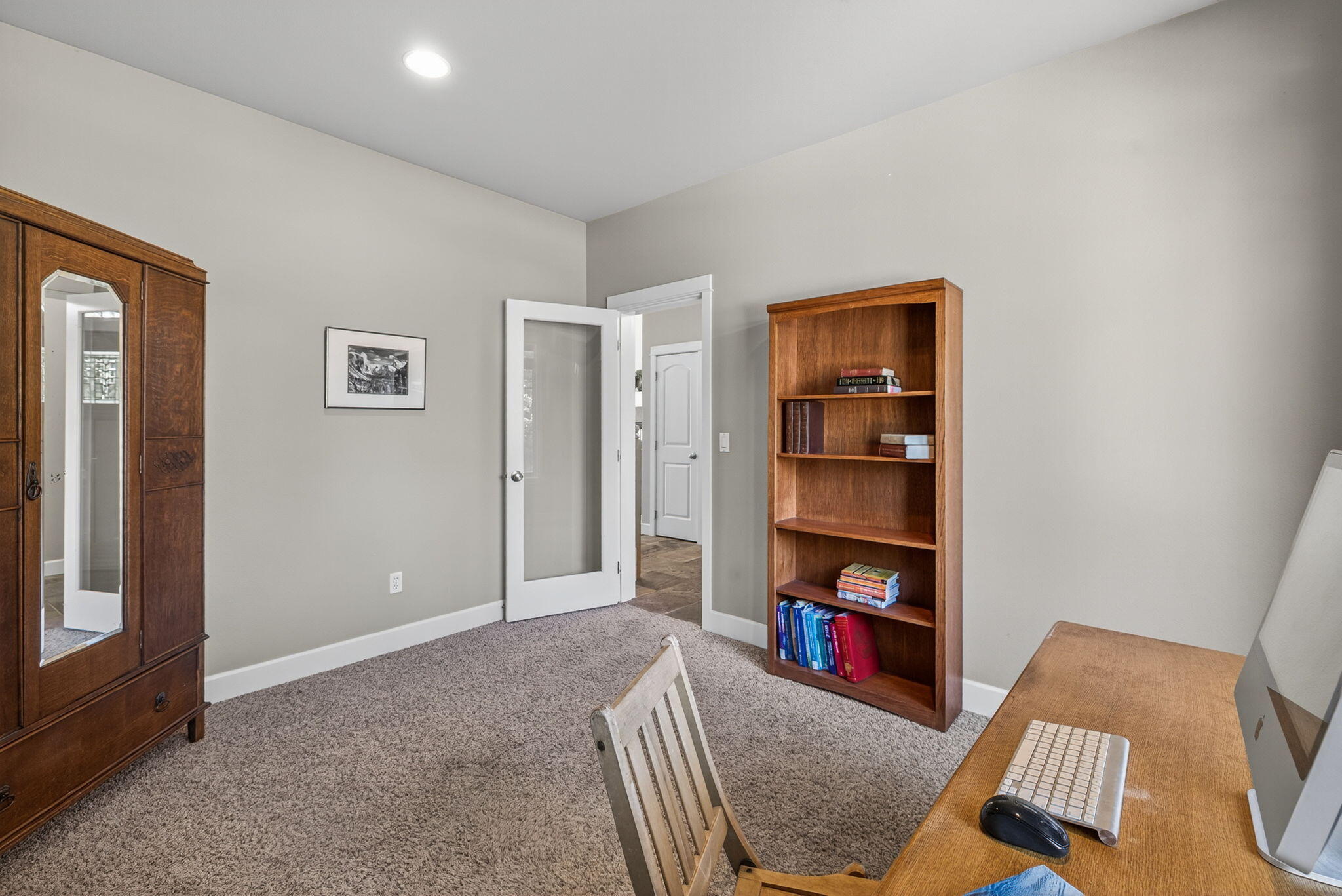 19601 Hollygrape Street