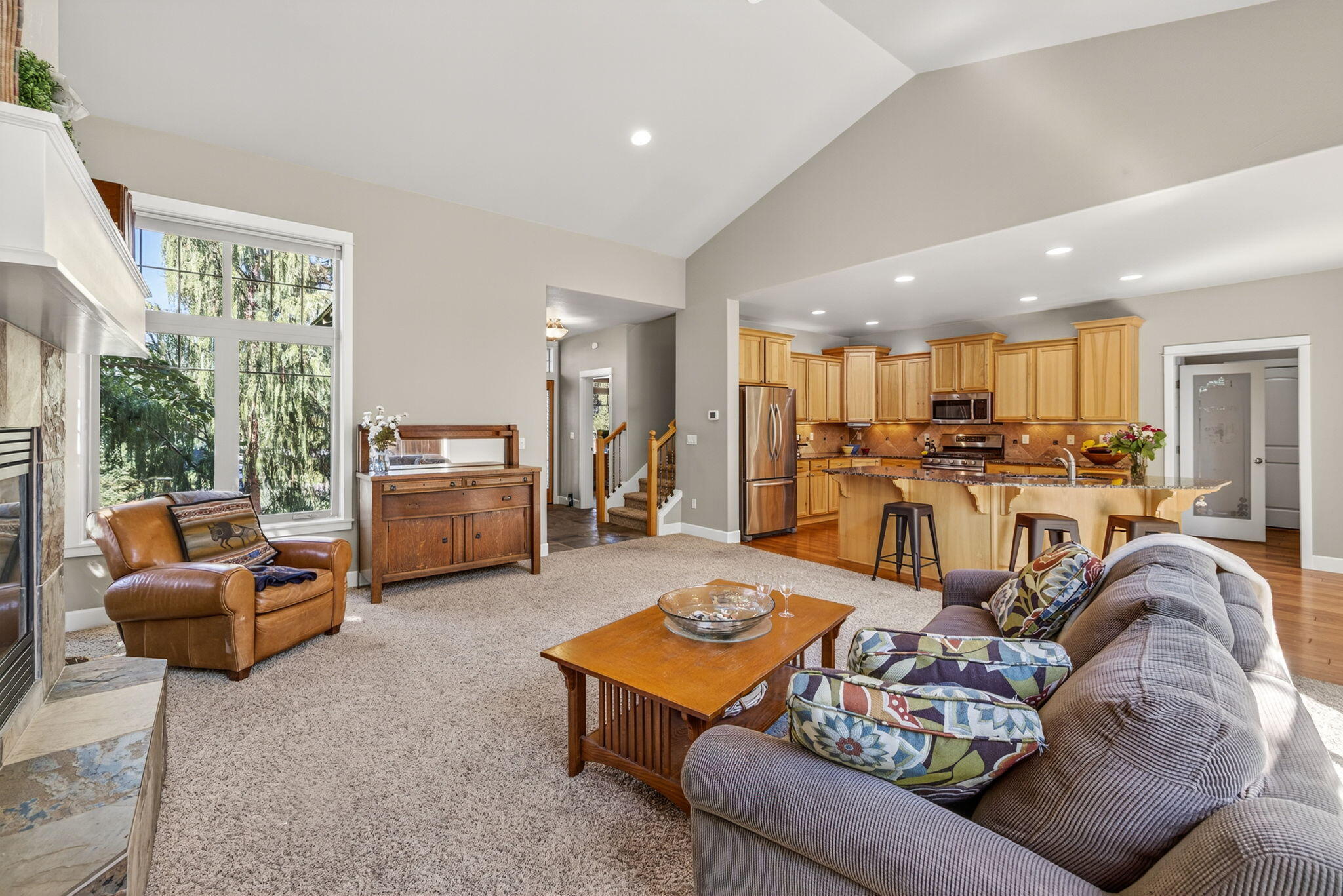 19601 Hollygrape Street