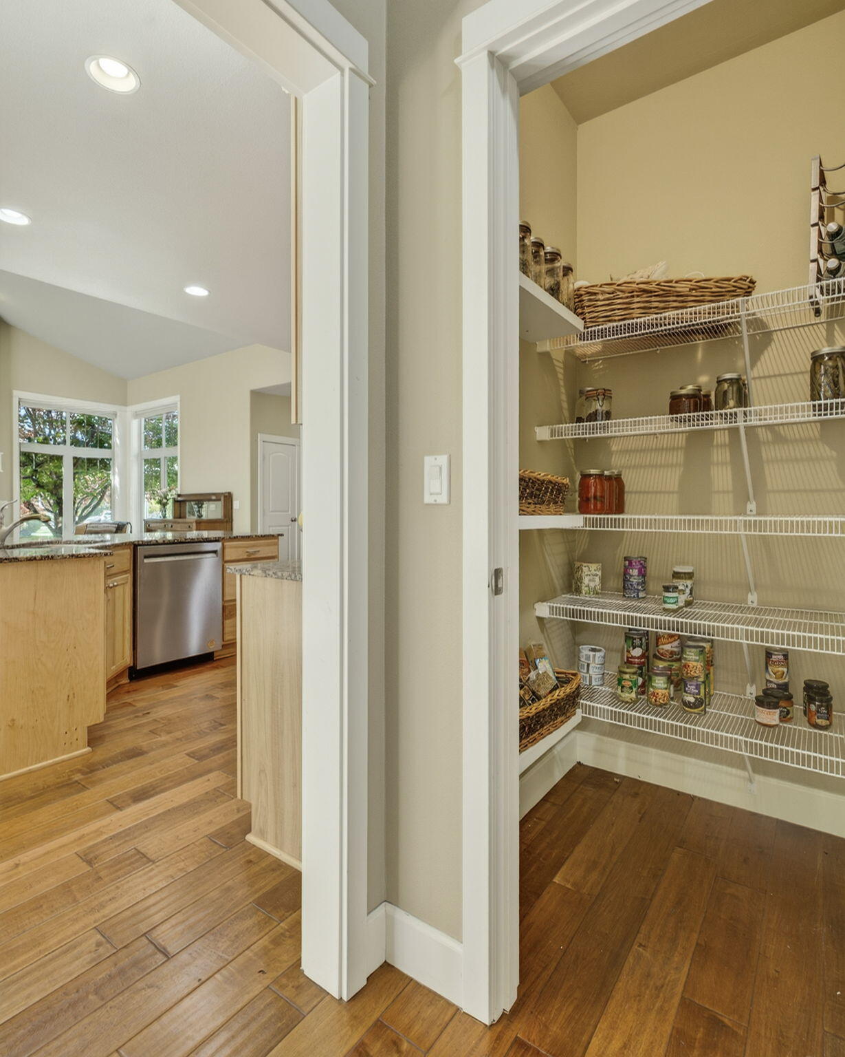 19601 Hollygrape Street