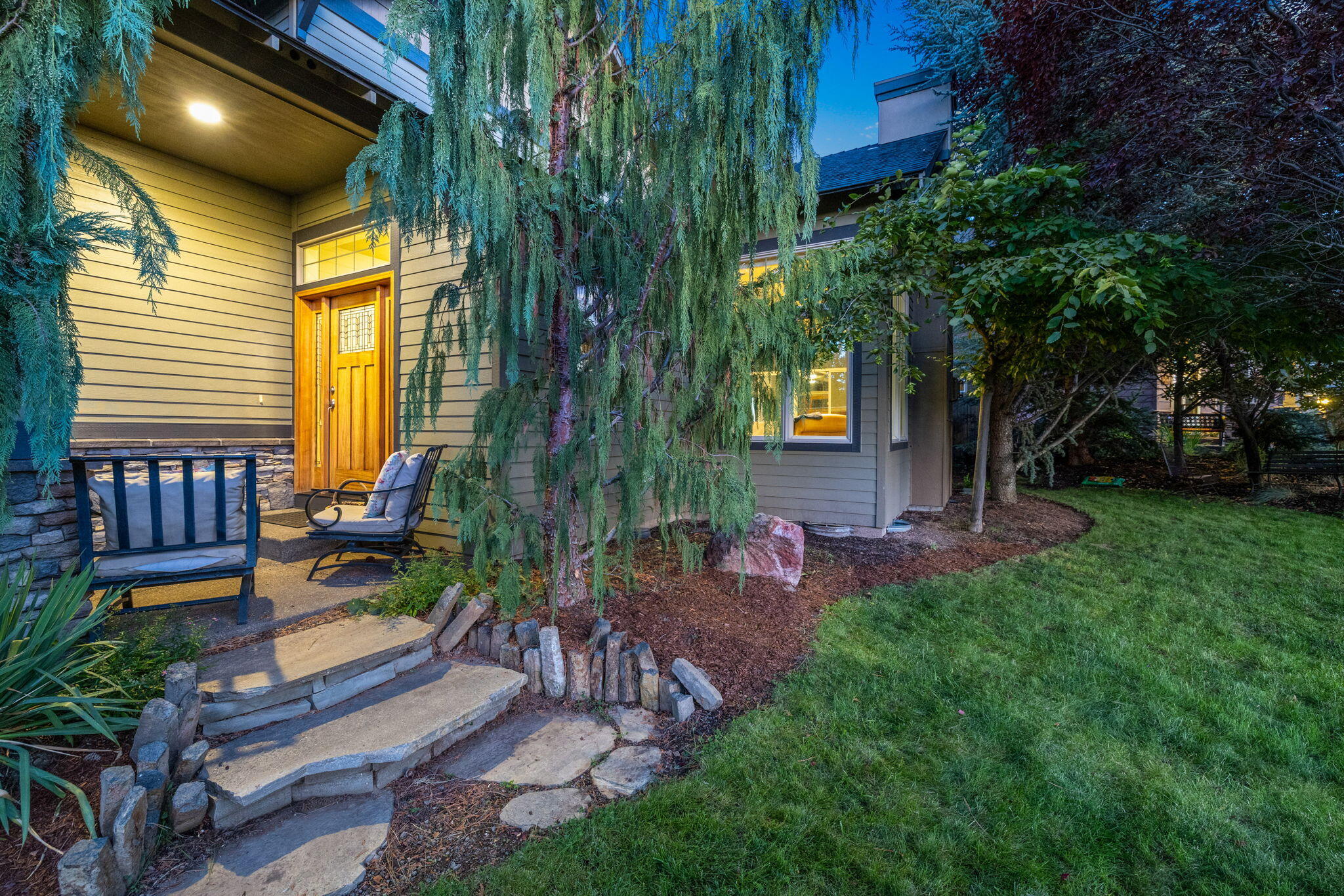 19601 Hollygrape Street