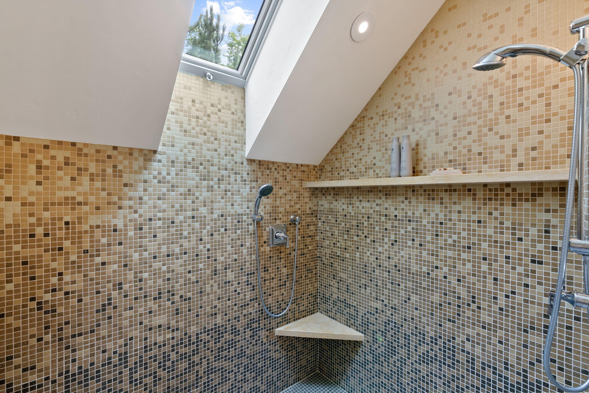 61709 Tam McArthur Loop