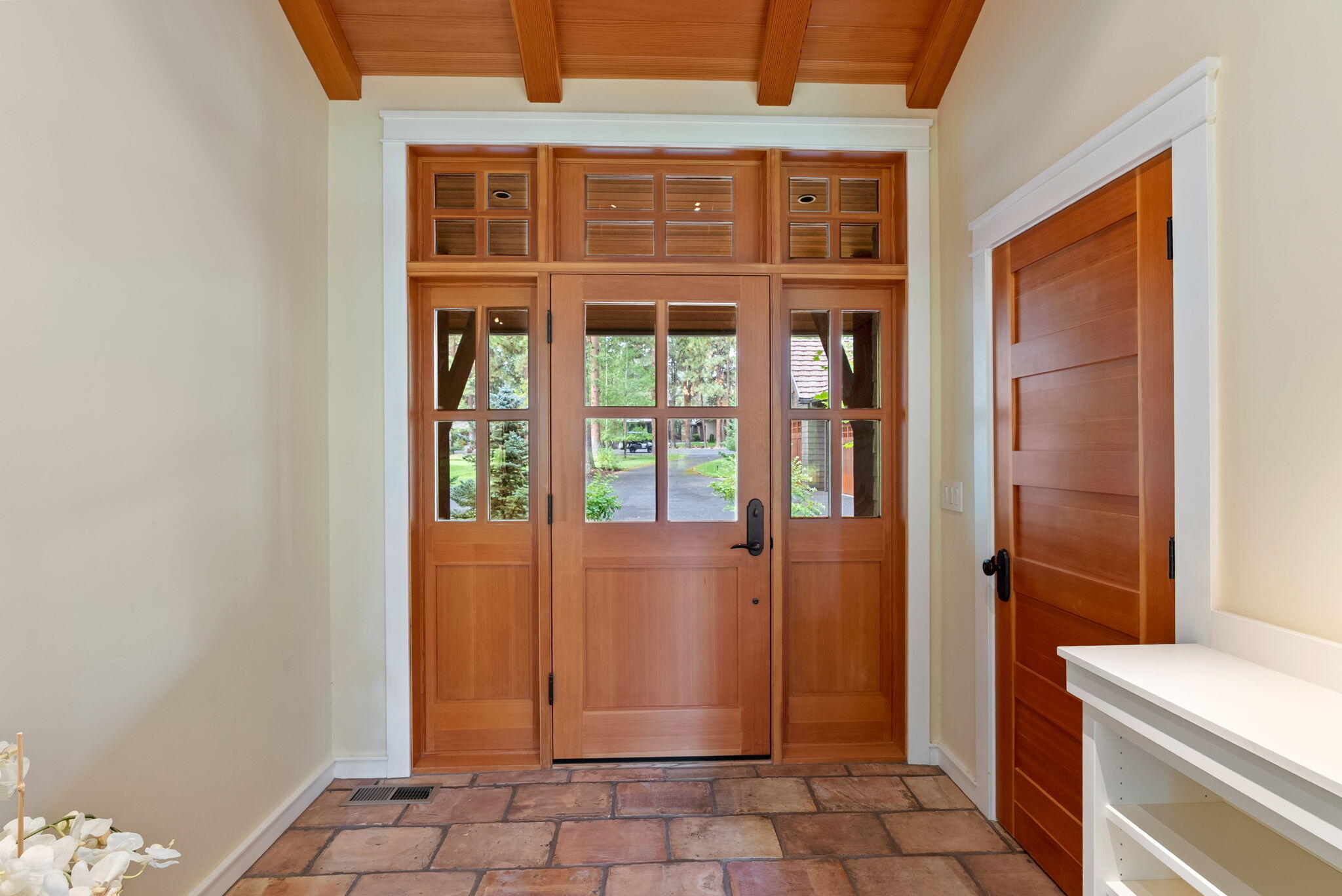 61709 Tam McArthur Loop