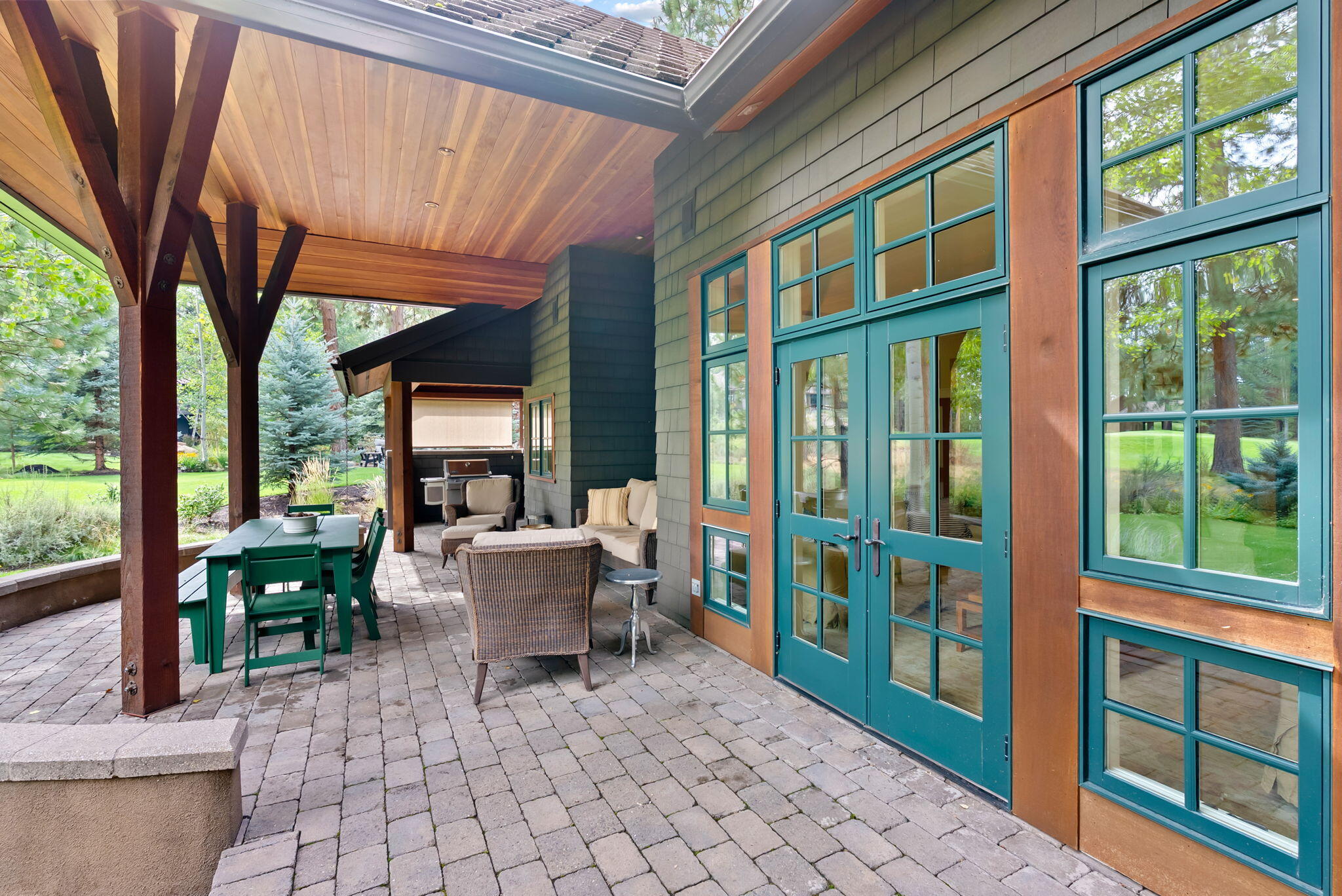 61709 Tam McArthur Loop