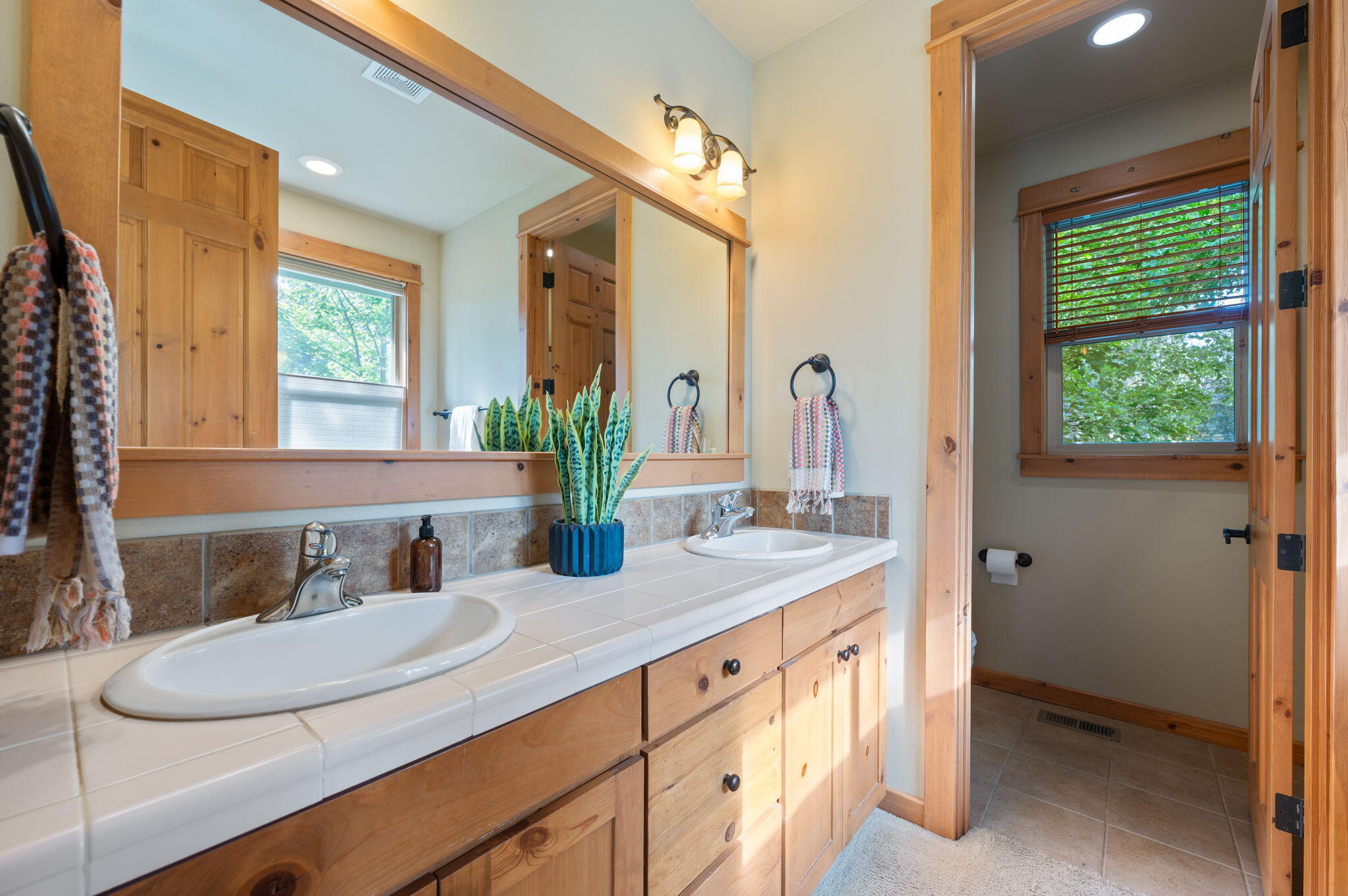 60940 Clearmeadow Court