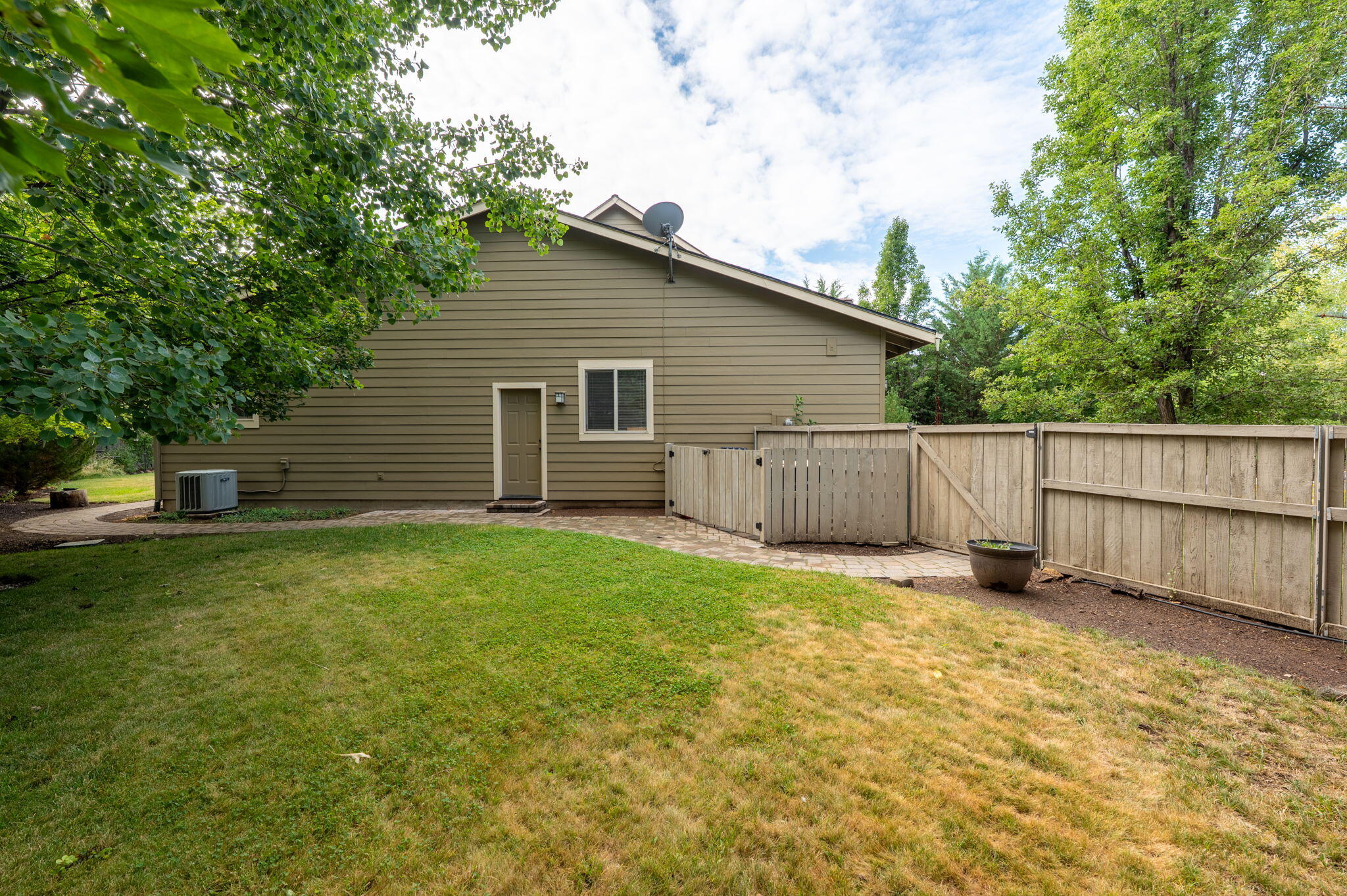 60940 Clearmeadow Court