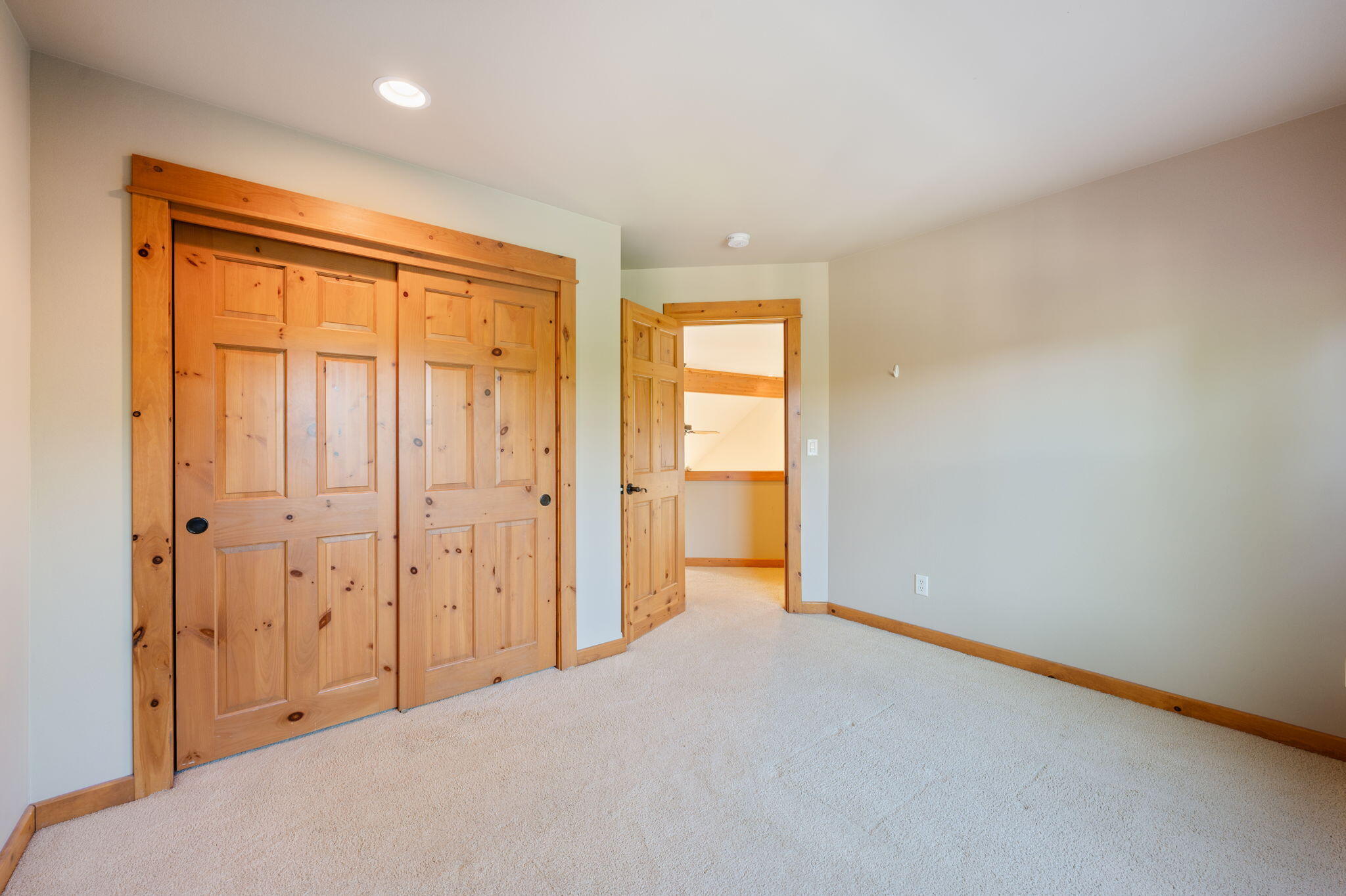 60940 Clearmeadow Court