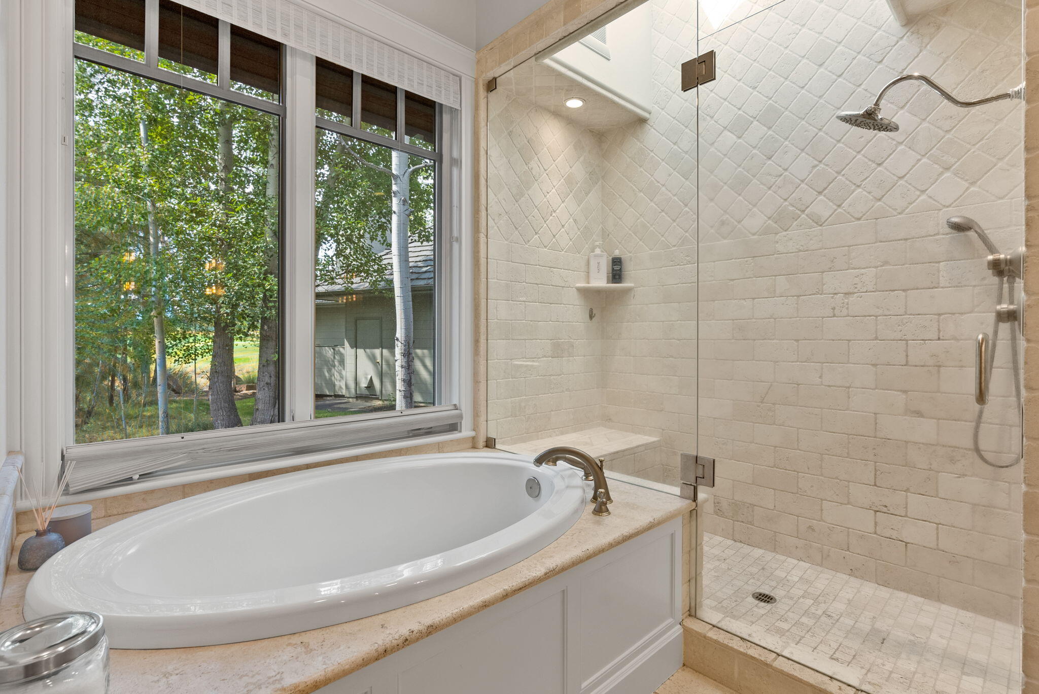 19375 Cayuse Crater Court