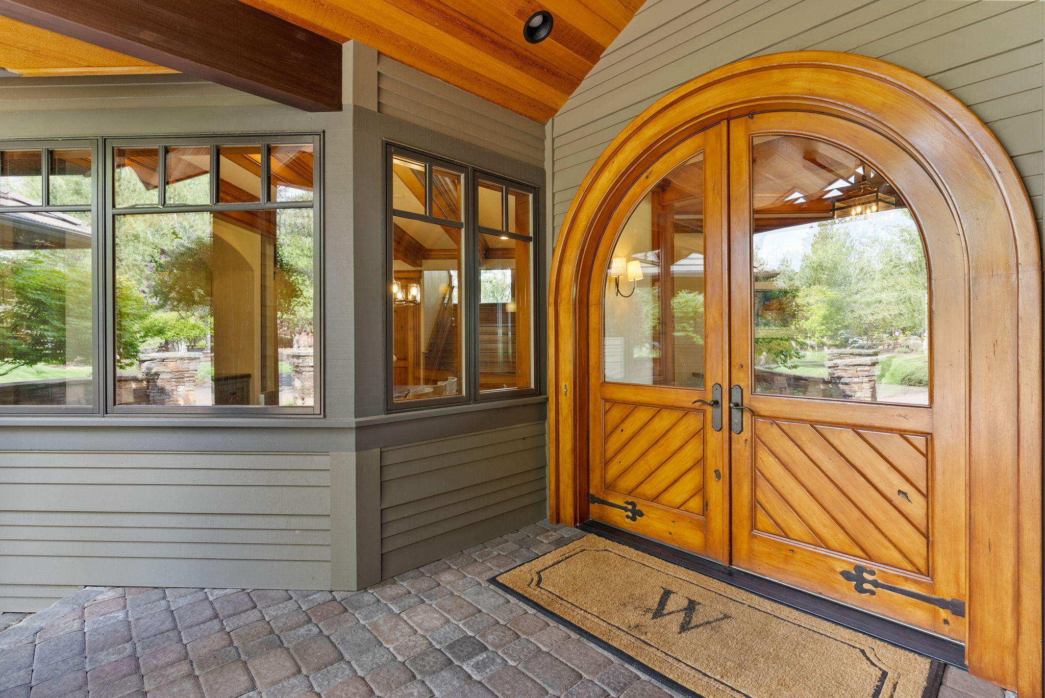 19375 Cayuse Crater Court