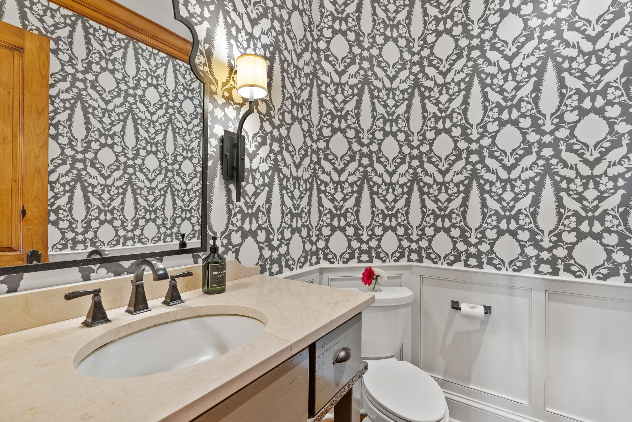 19375 Cayuse Crater Court