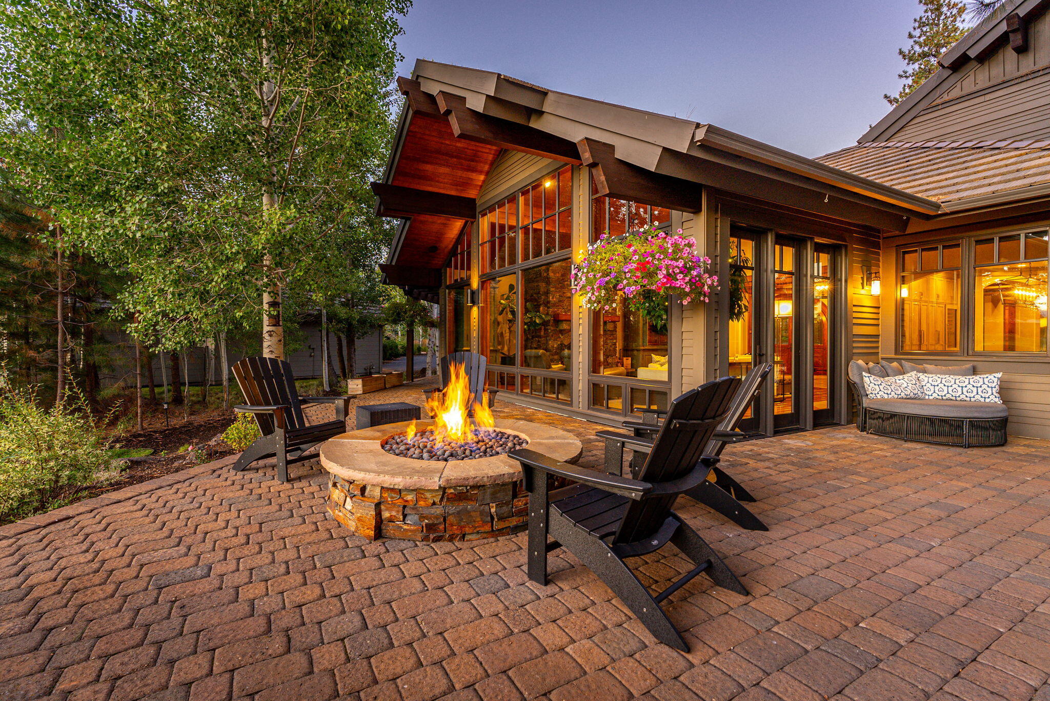 19375 Cayuse Crater Court