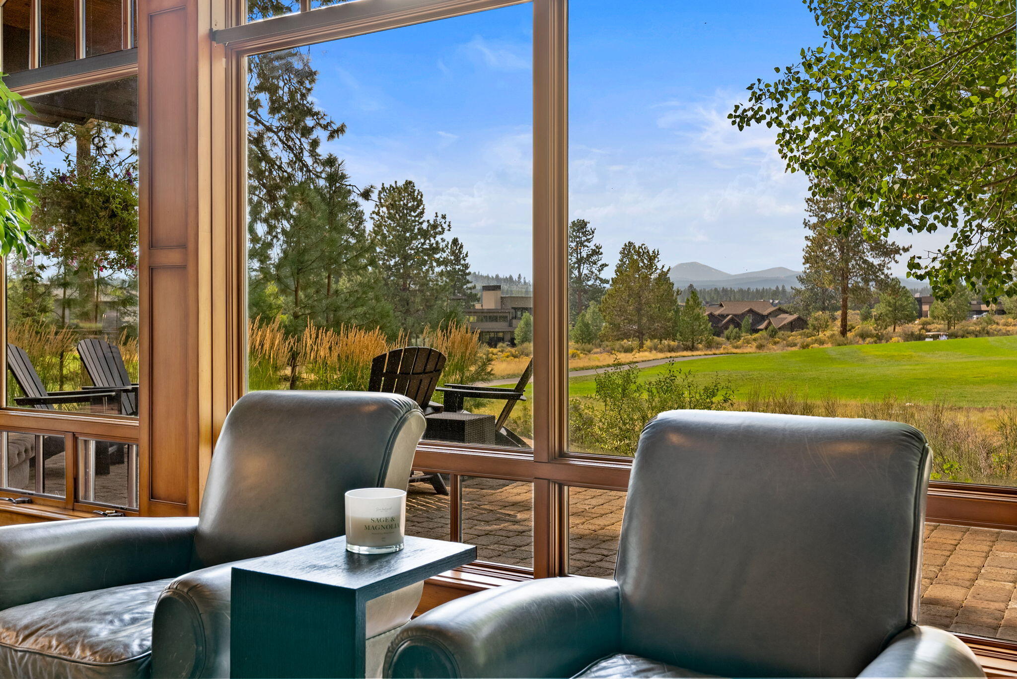 19375 Cayuse Crater Court