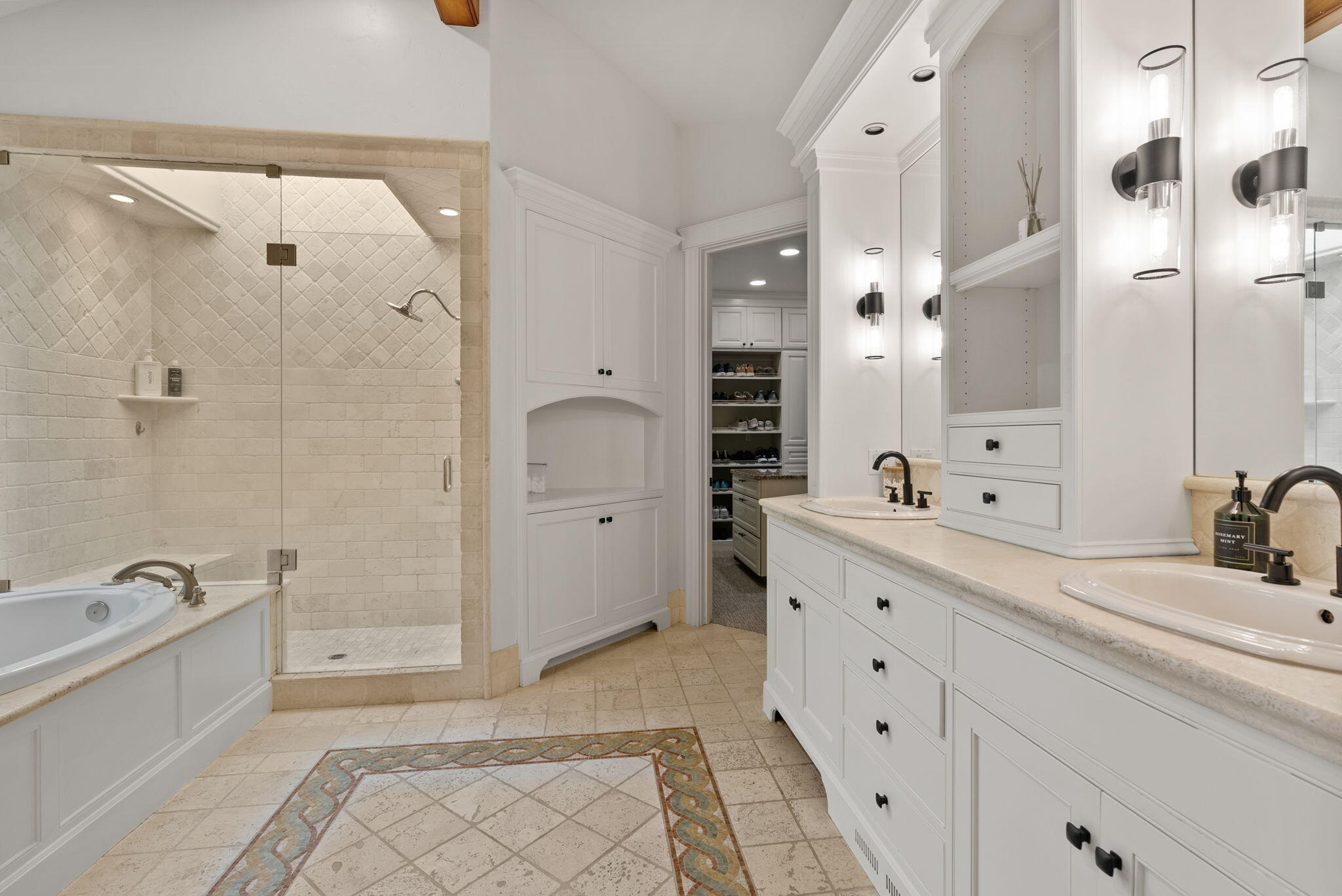 19375 Cayuse Crater Court