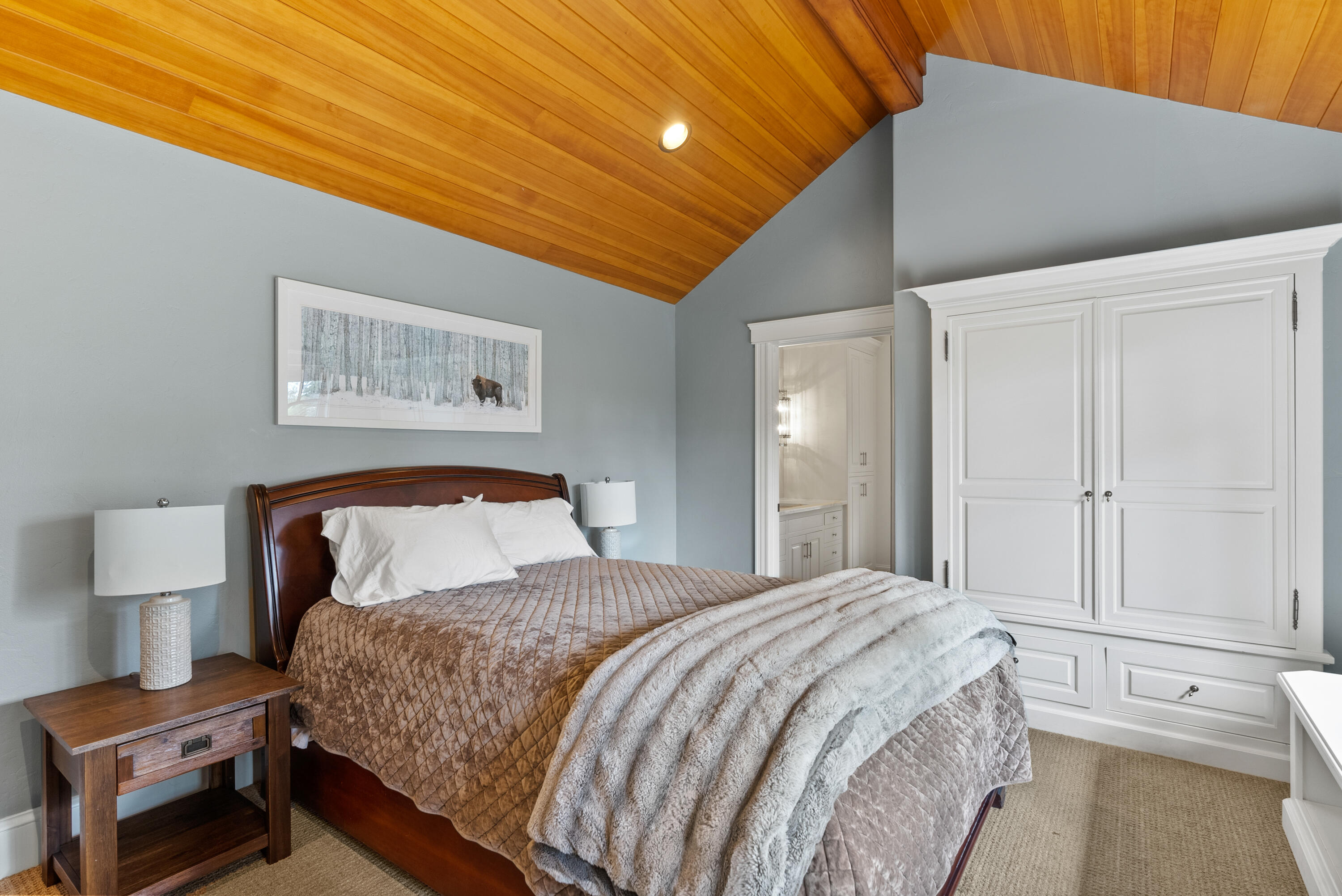 19375 Cayuse Crater Court