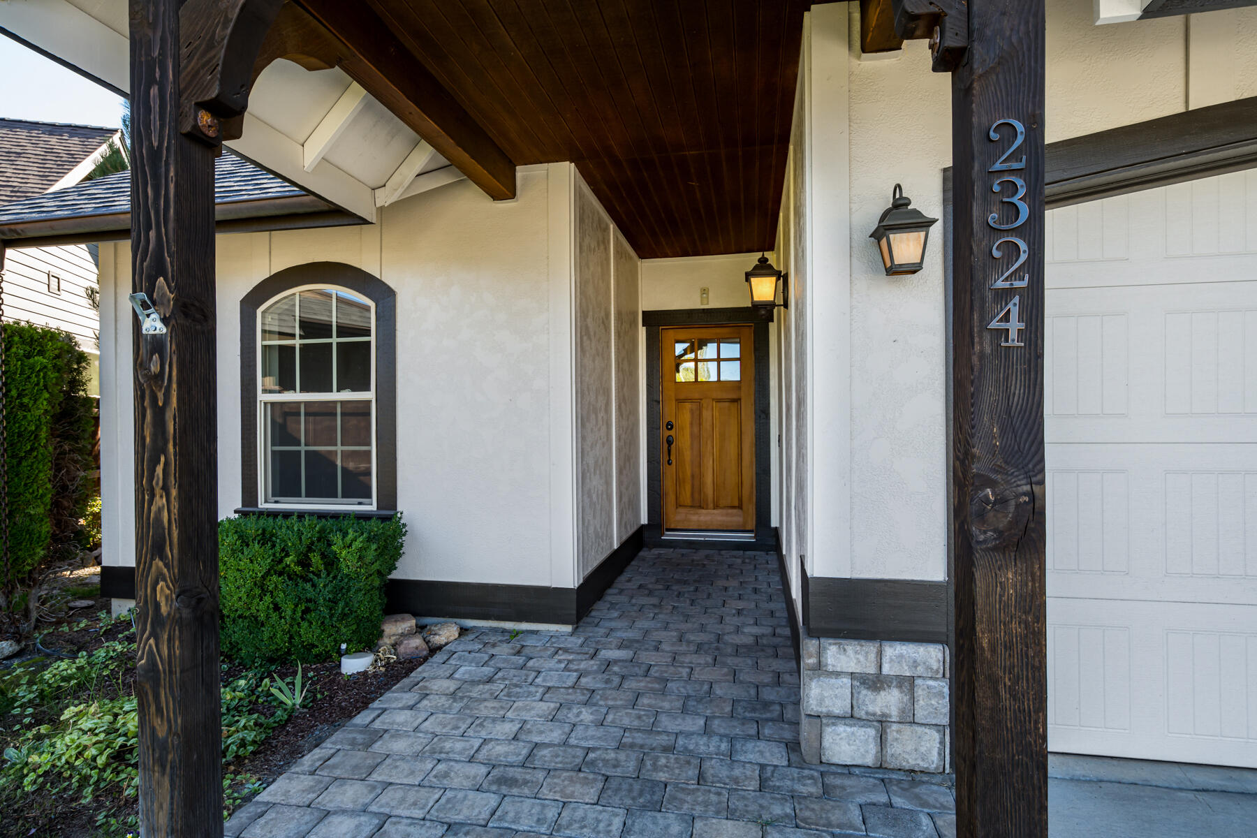 2324 NE Halston Court