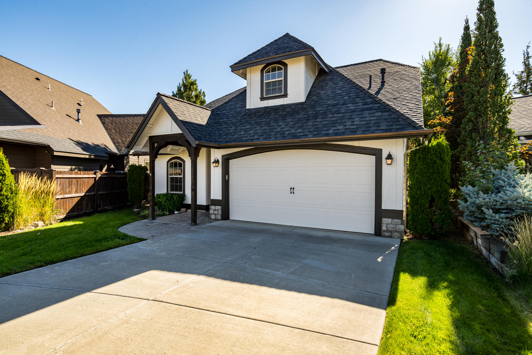 2324 NE Halston Court