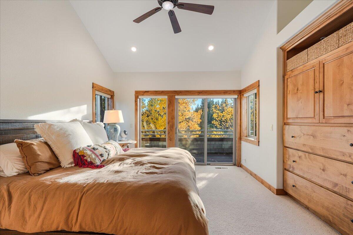 19563 Painted Ridge Loop