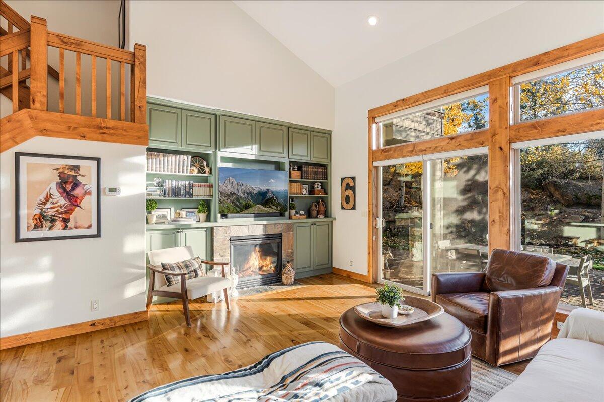 19563 Painted Ridge Loop