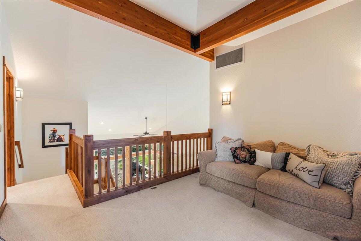 19563 Painted Ridge Loop