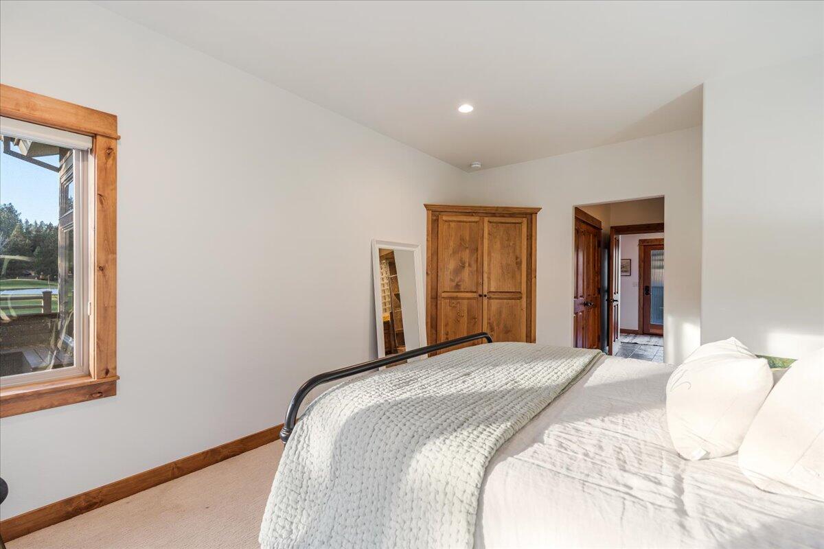 19563 Painted Ridge Loop