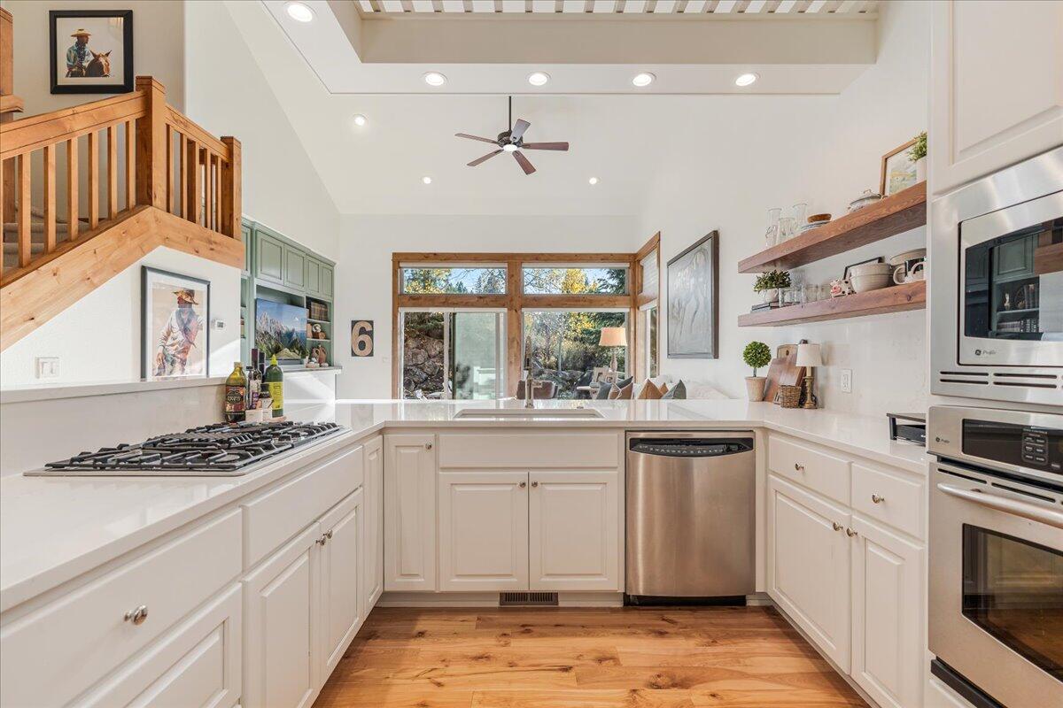 19563 Painted Ridge Loop