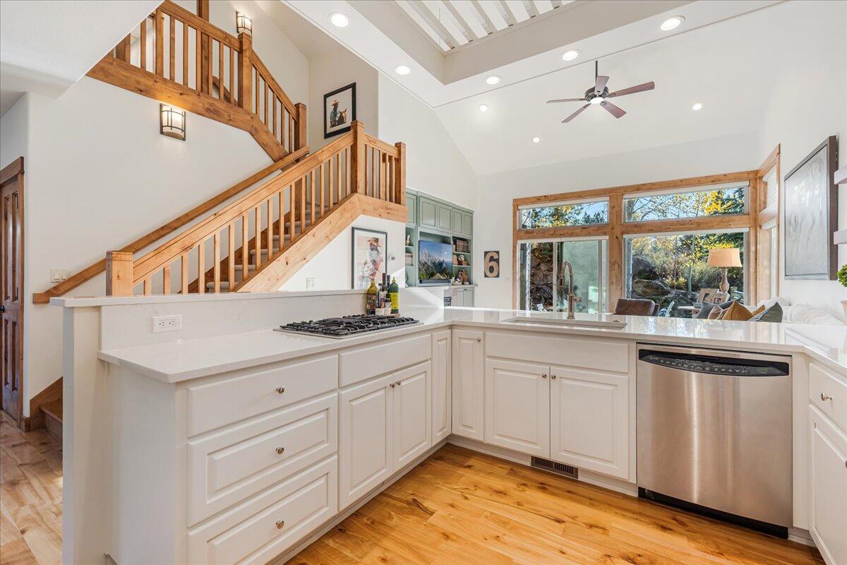 19563 Painted Ridge Loop