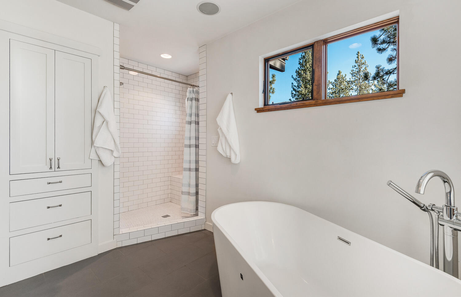 61389 Campbell Court